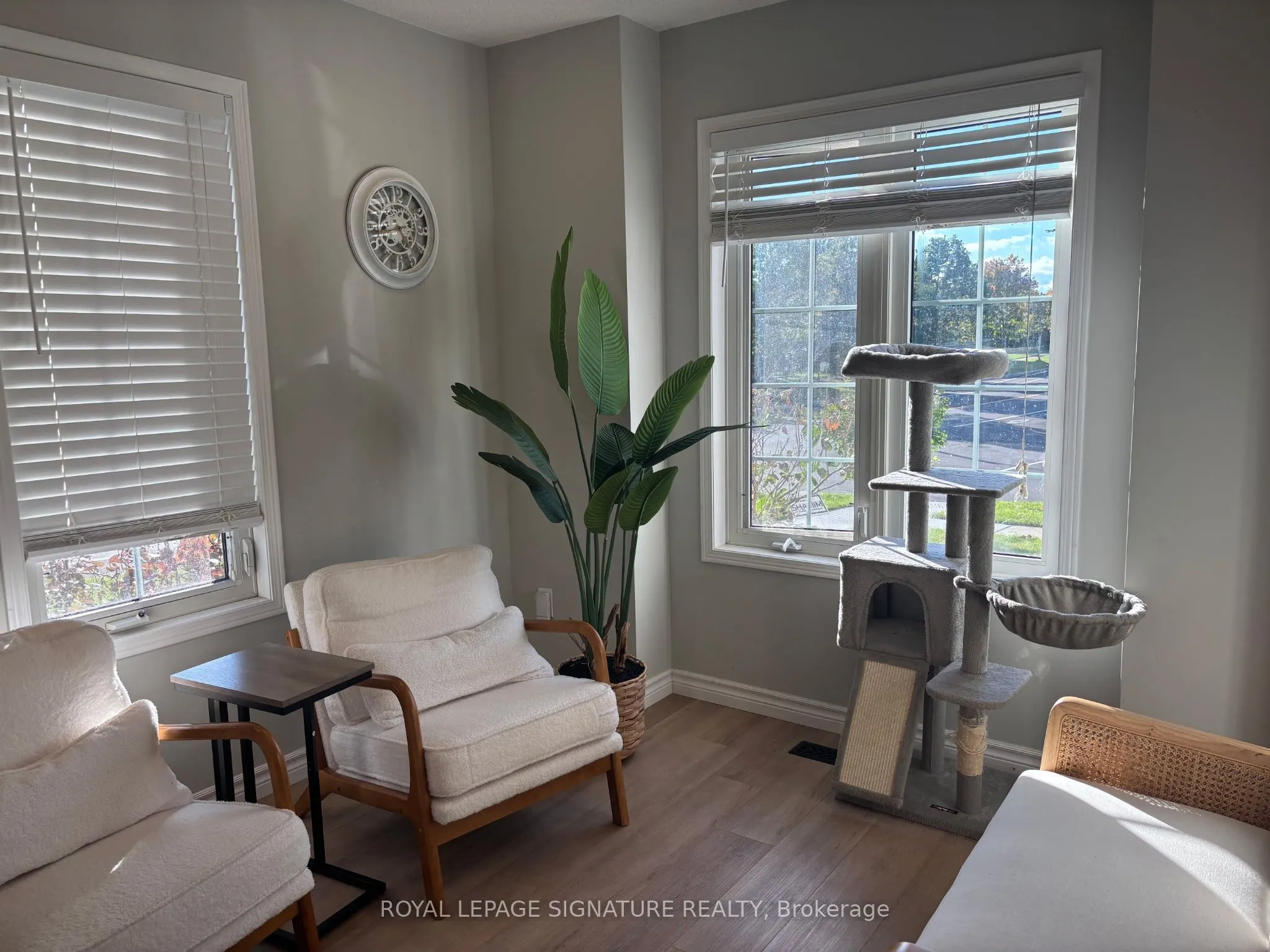 2112 Glenhampton Road