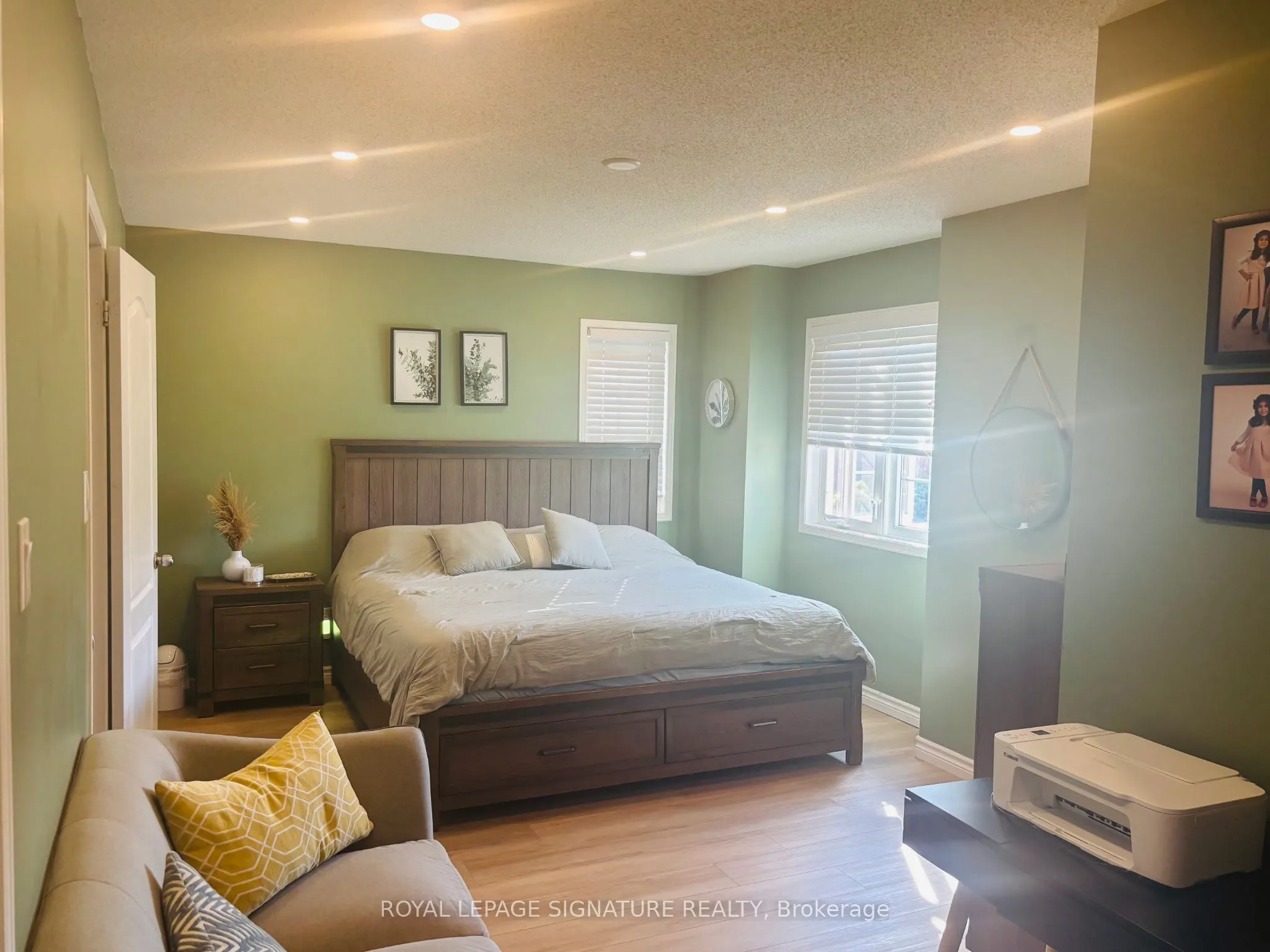 2112 Glenhampton Road