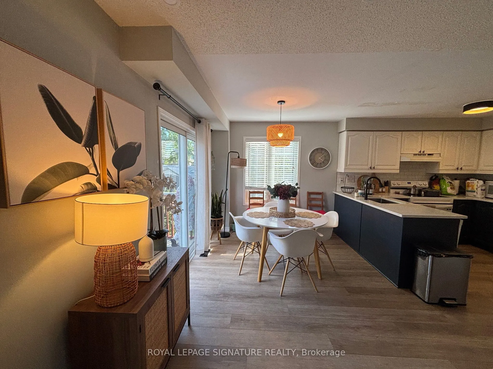 2112 Glenhampton Road