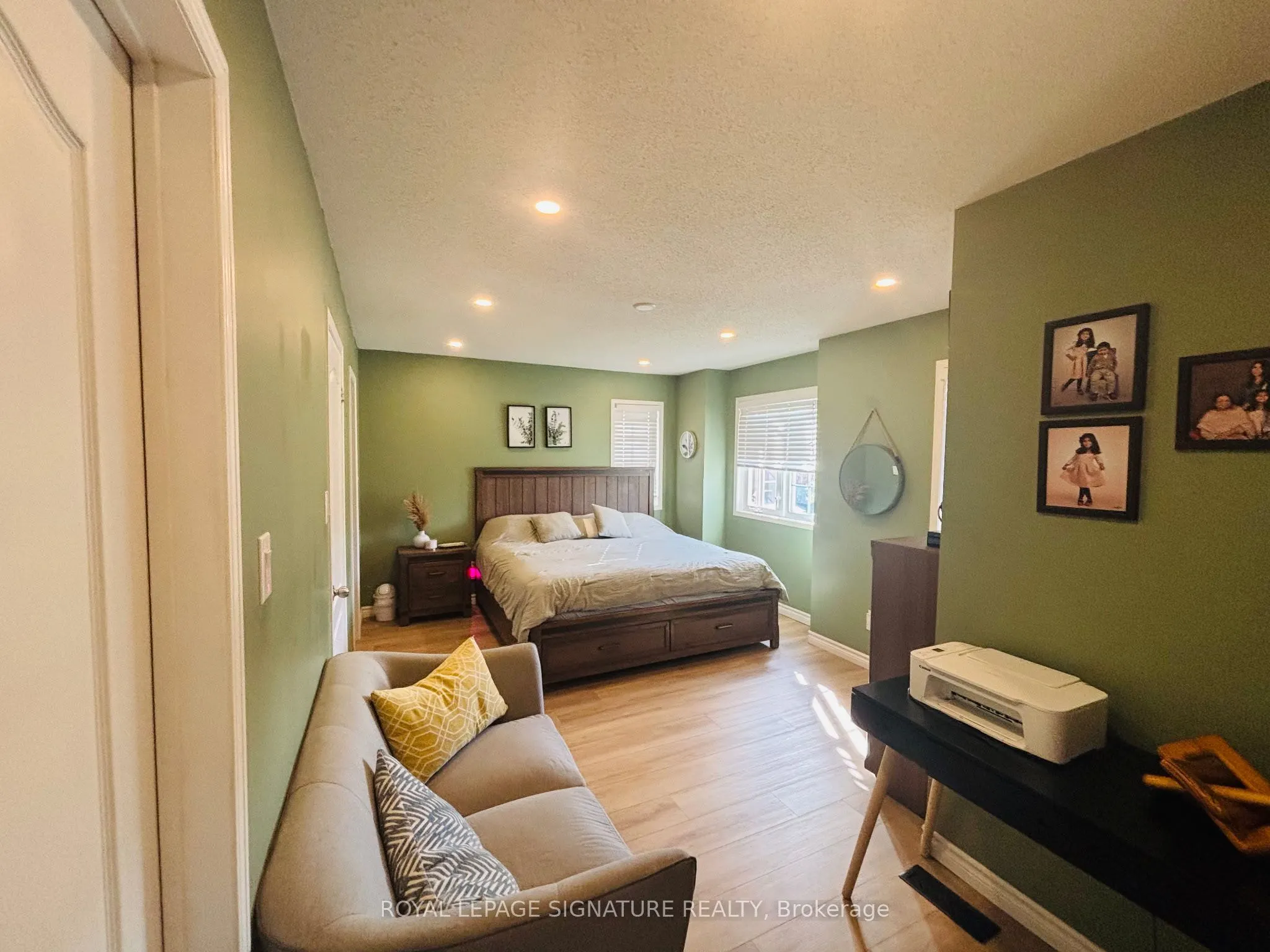 2112 Glenhampton Road