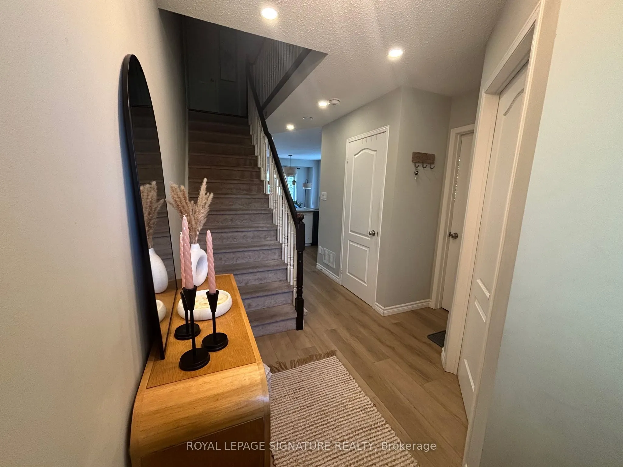 2112 Glenhampton Road