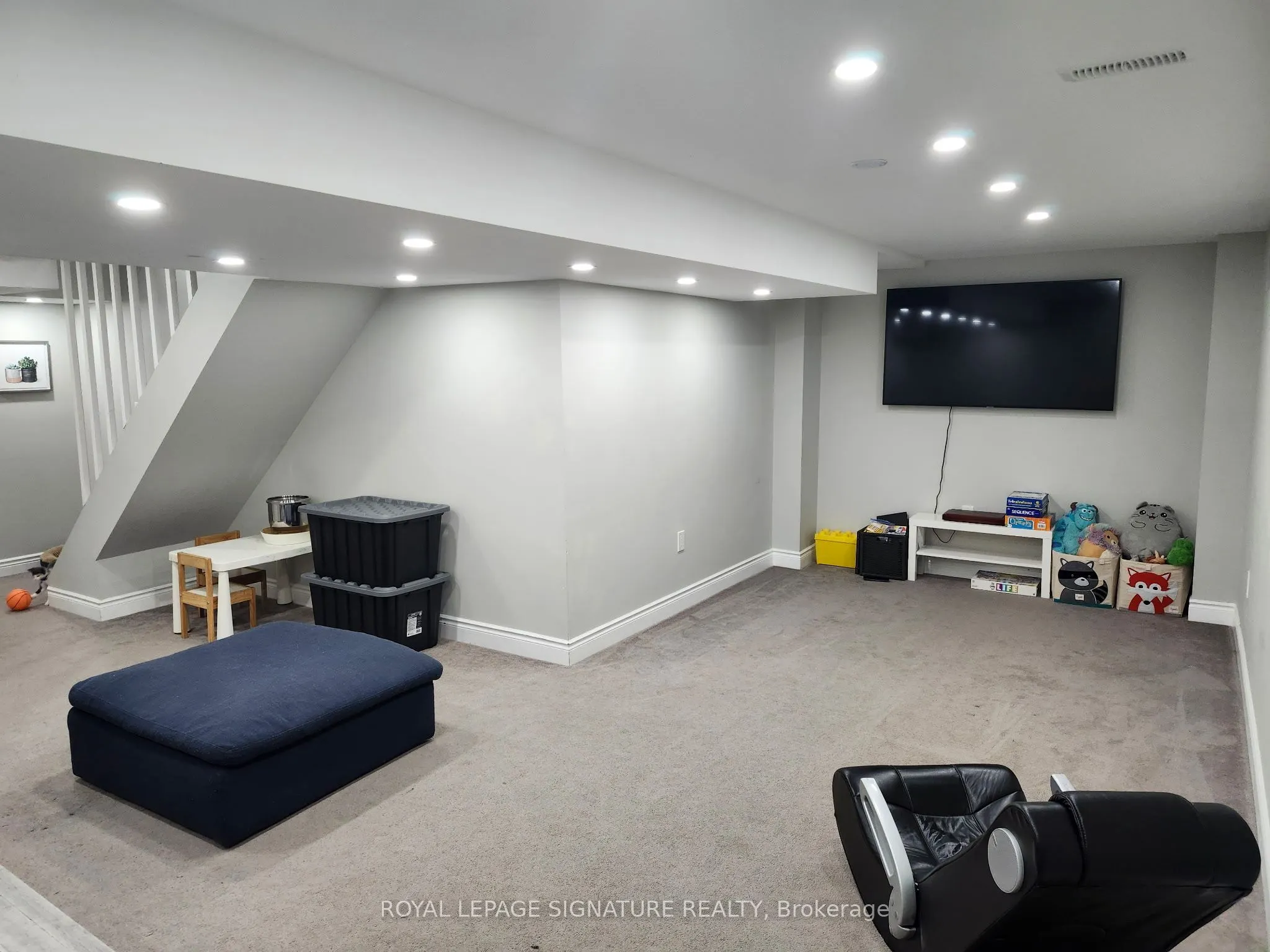 2112 Glenhampton Road
