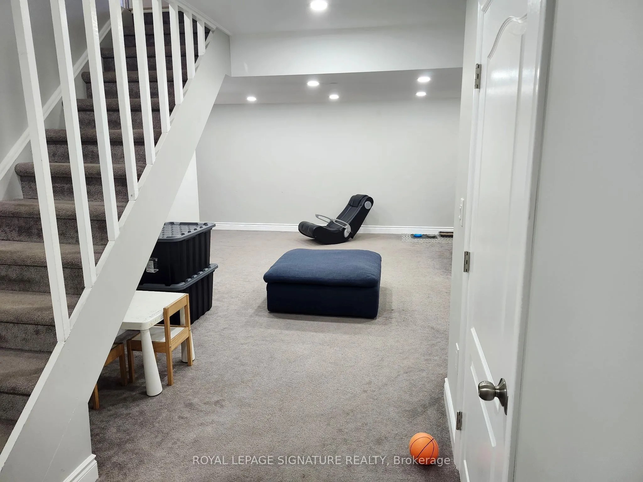 2112 Glenhampton Road