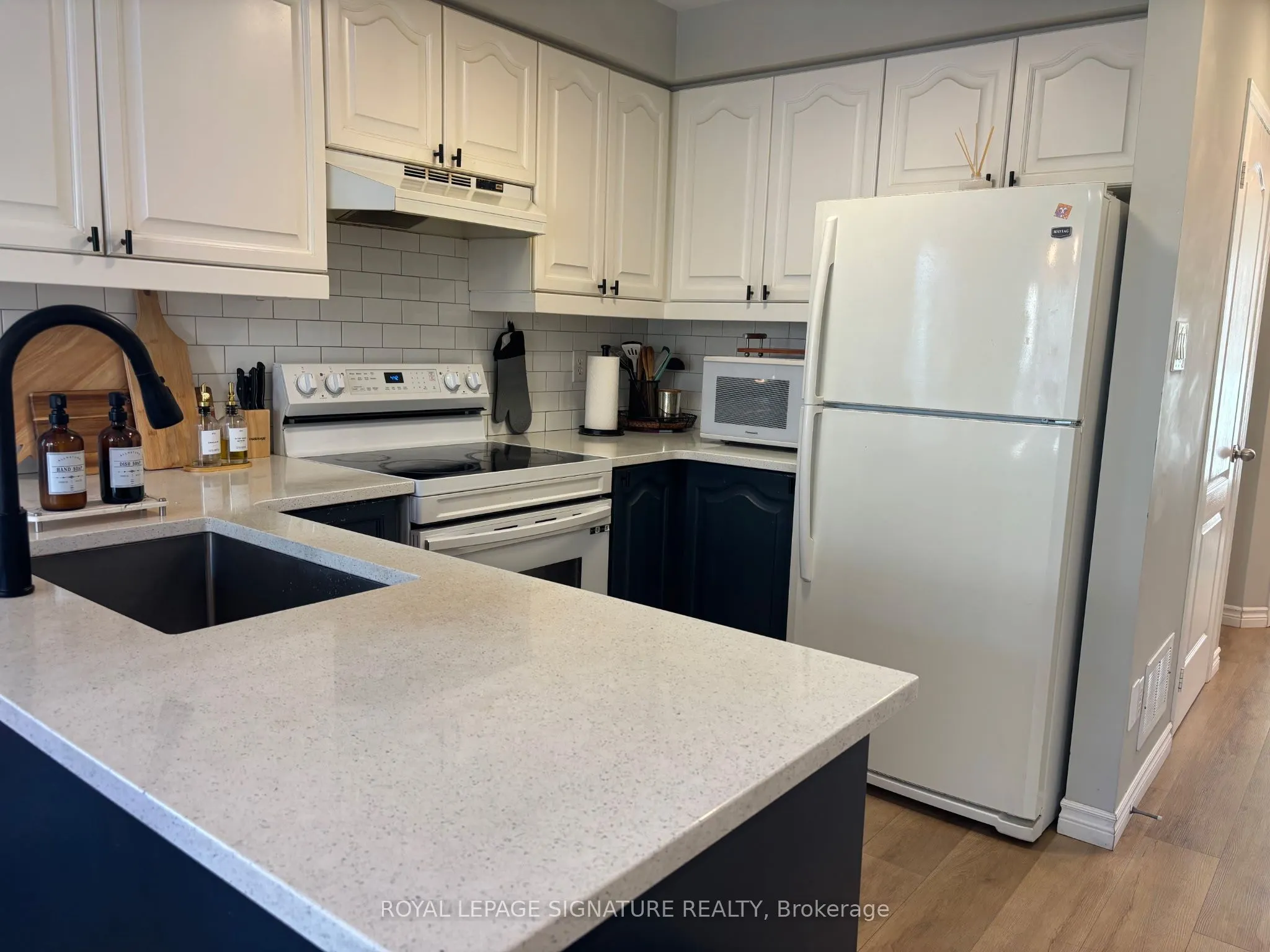 2112 Glenhampton Road