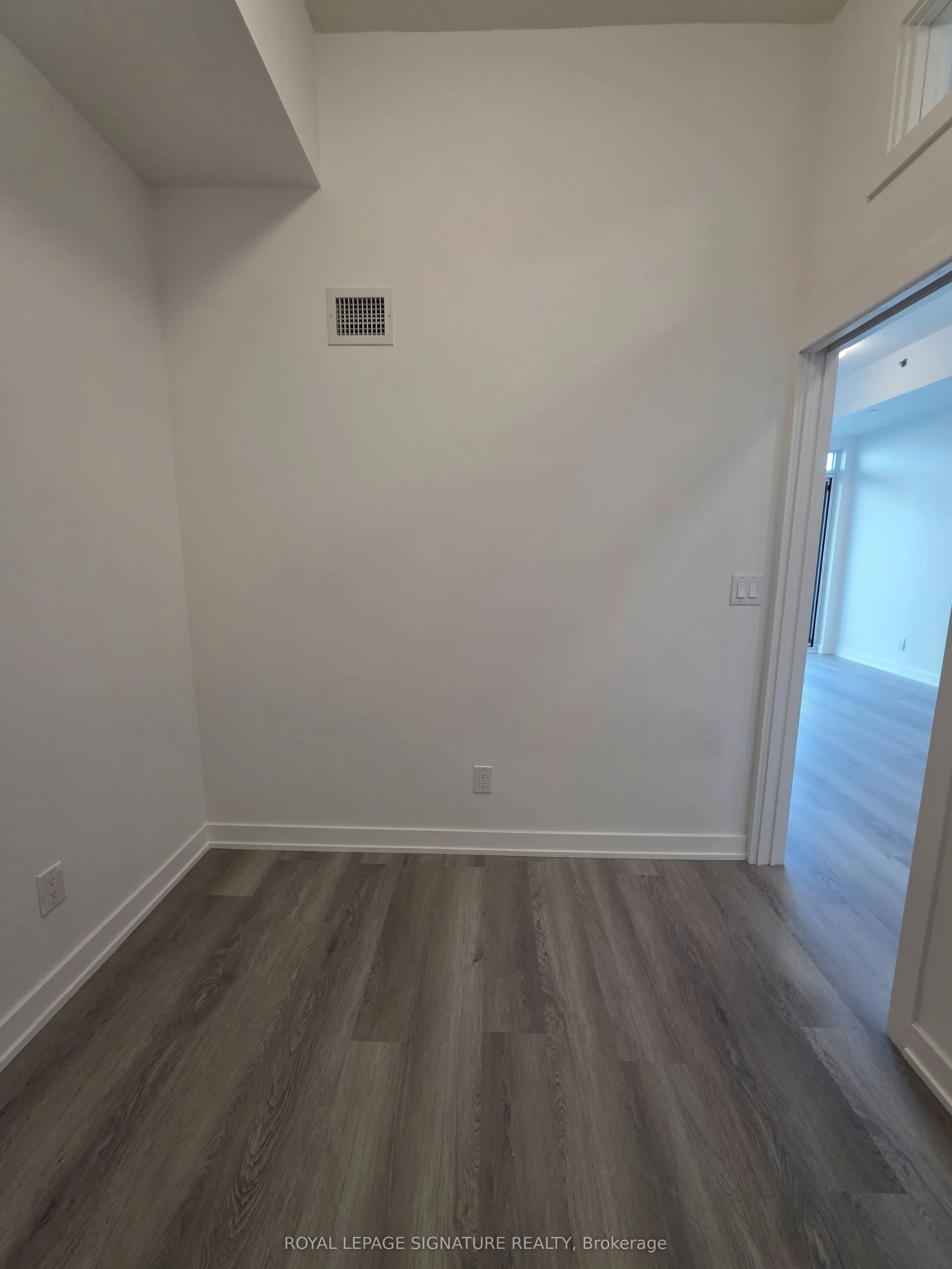 3200 Dakota Common #104B