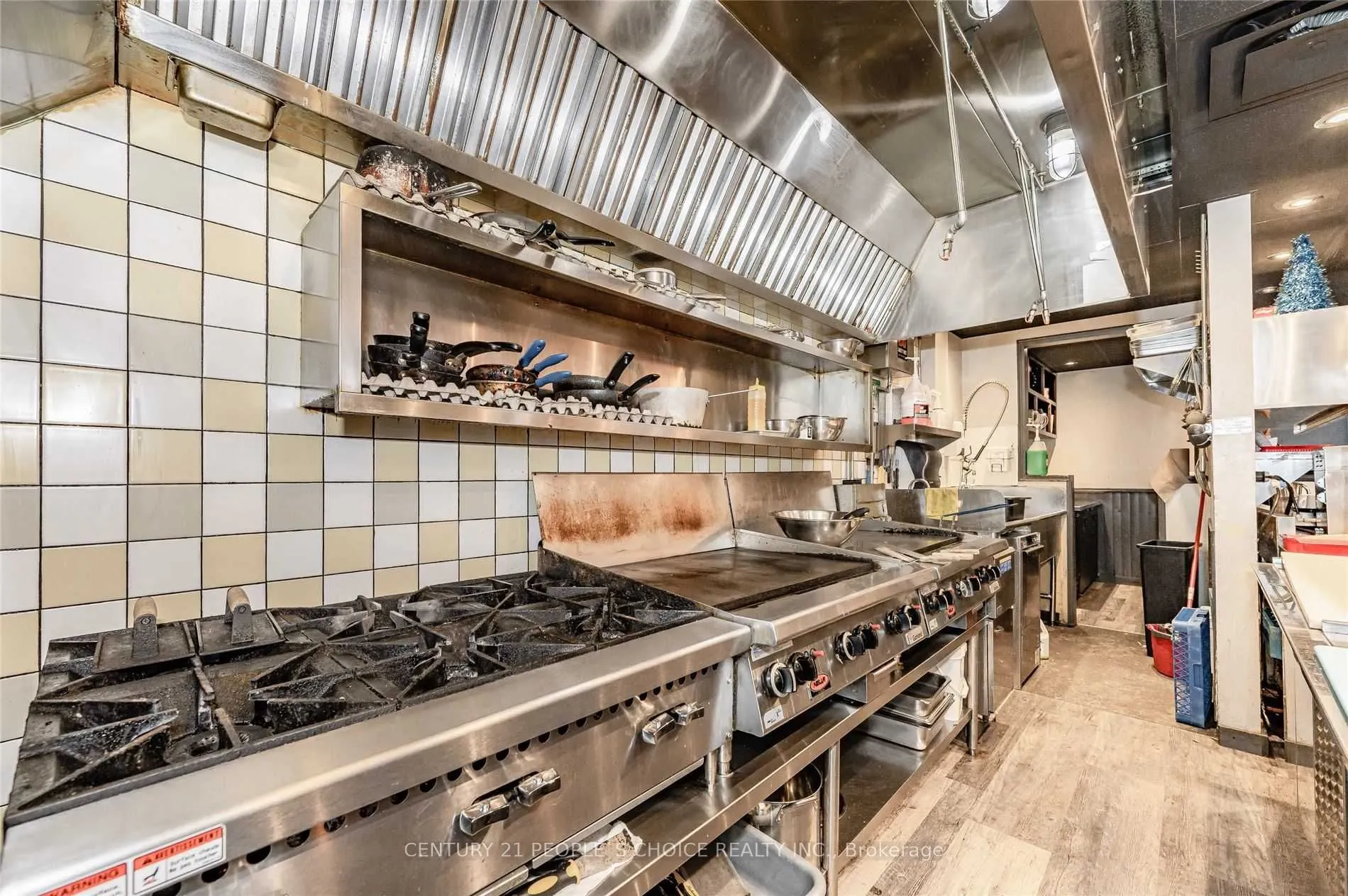 337 Lakeshore Road E