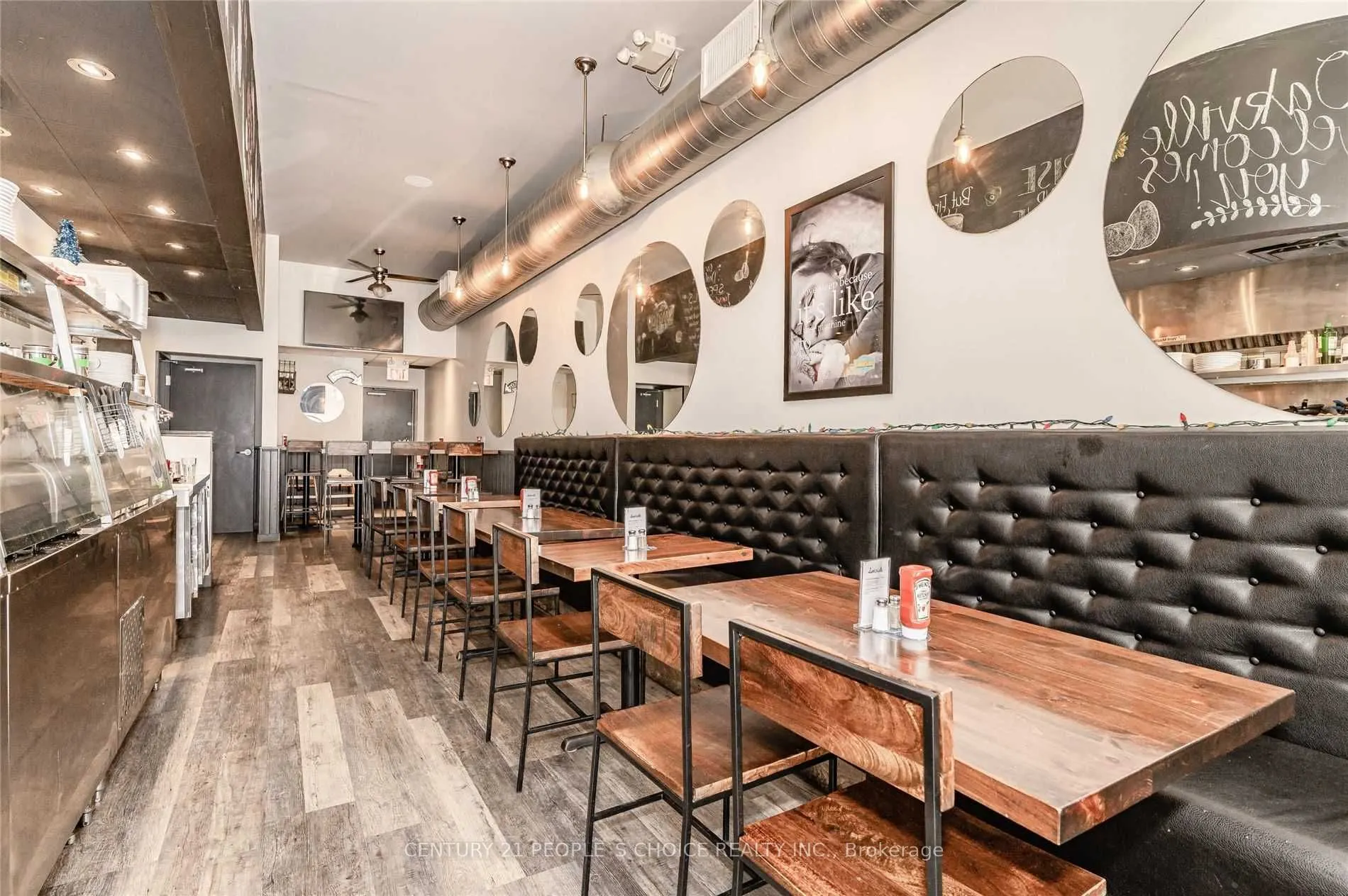 337 Lakeshore Road E