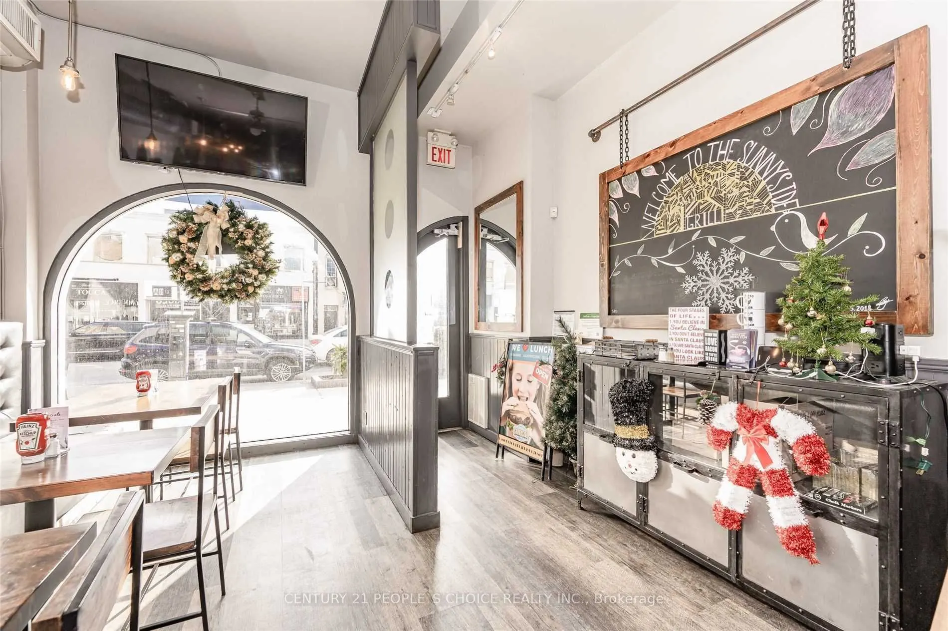 337 Lakeshore Road E