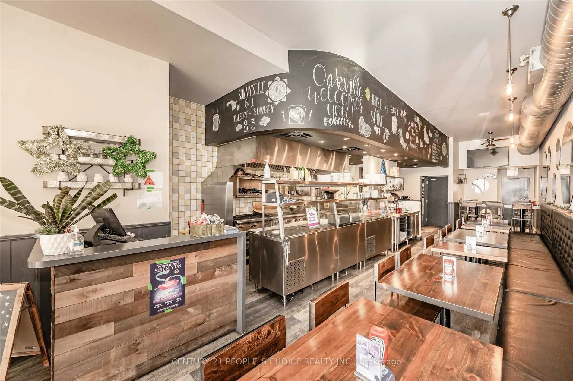 337 Lakeshore Road E