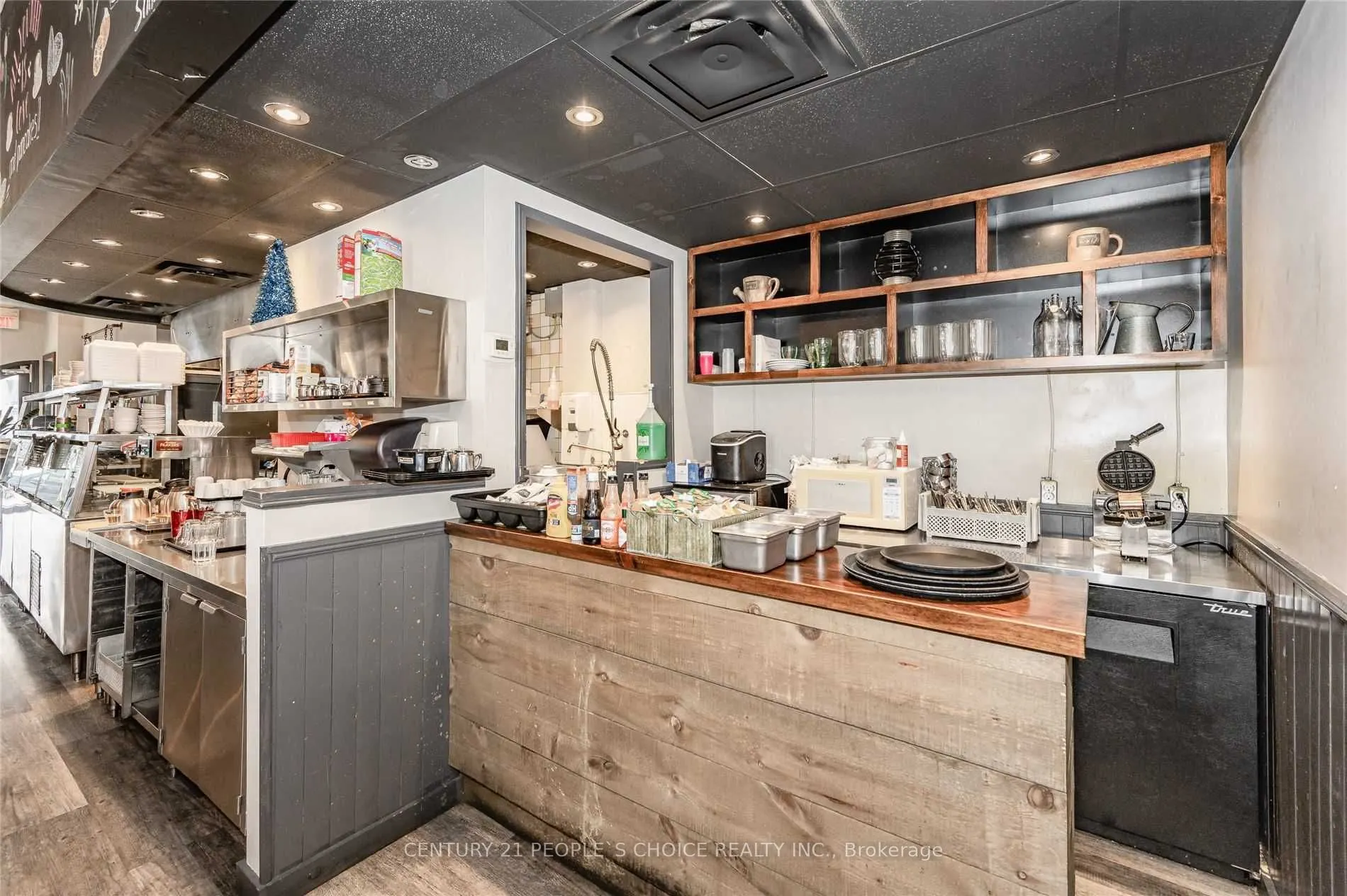 337 Lakeshore Road E