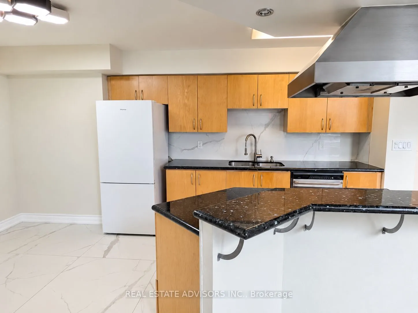250 Manitoba Street #838