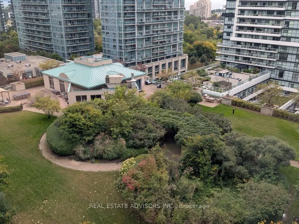 250 Manitoba Street #838