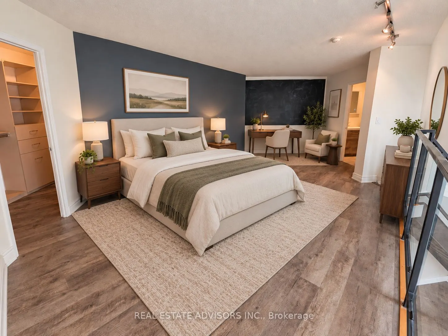 250 Manitoba Street #838
