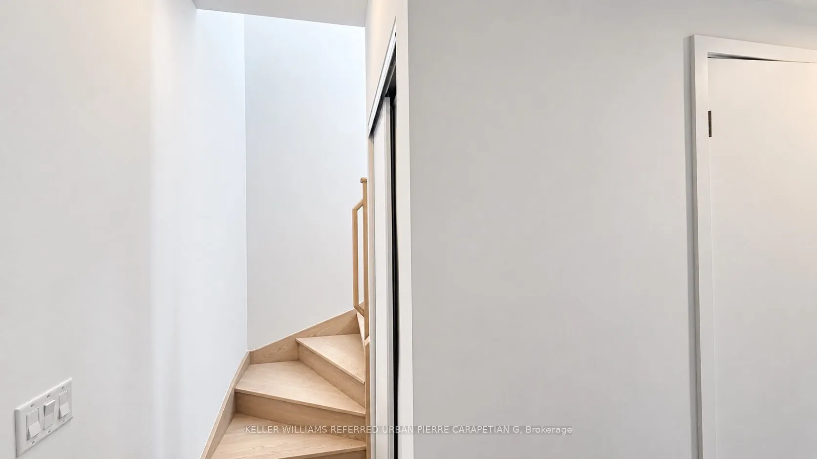 1 Vine Avenue #502