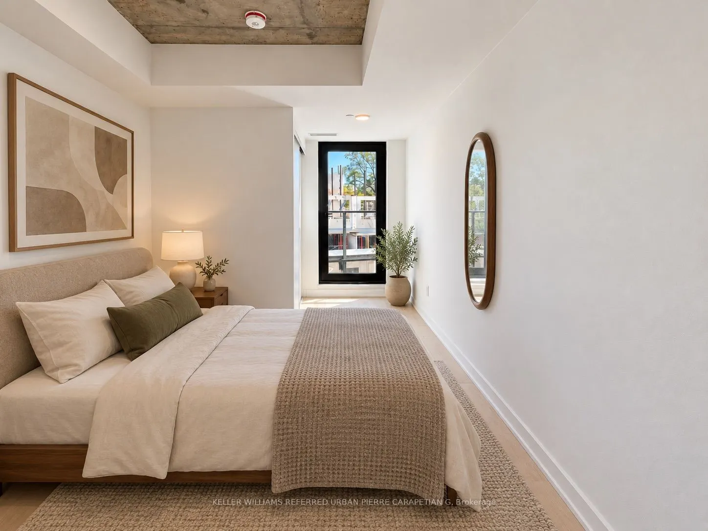 1 Vine Avenue #502