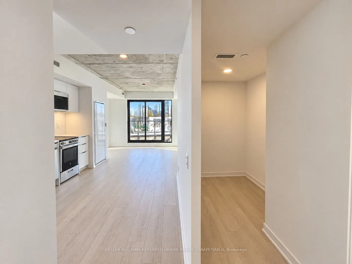 1 Vine Avenue #502