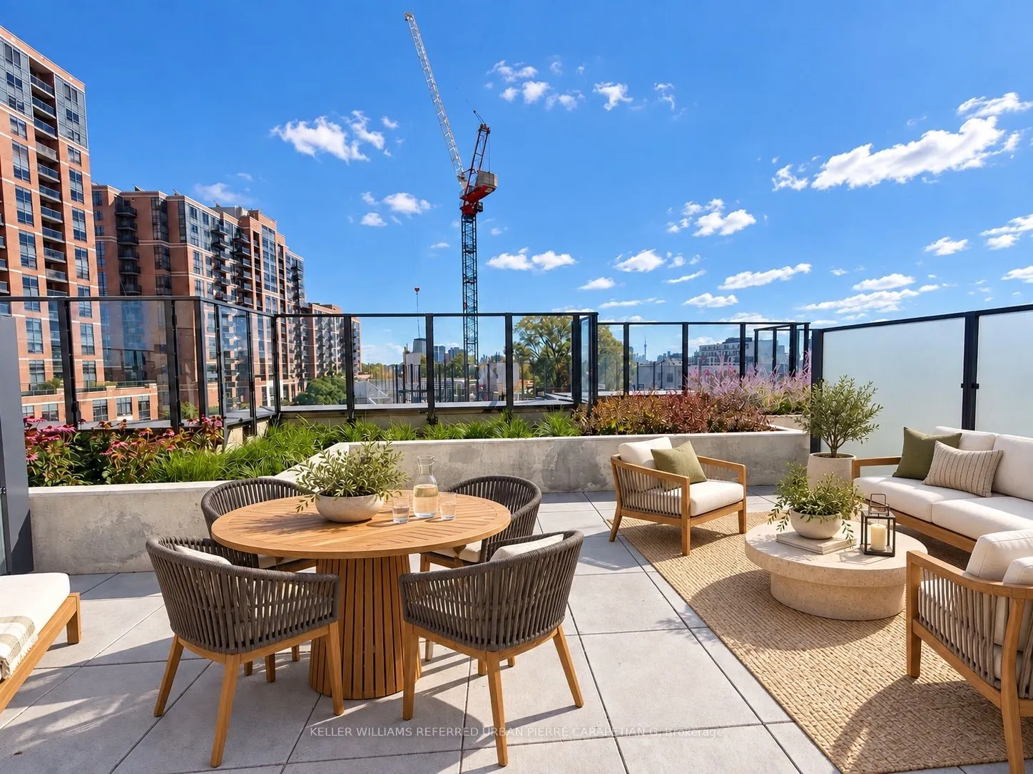 1 Vine Avenue #502