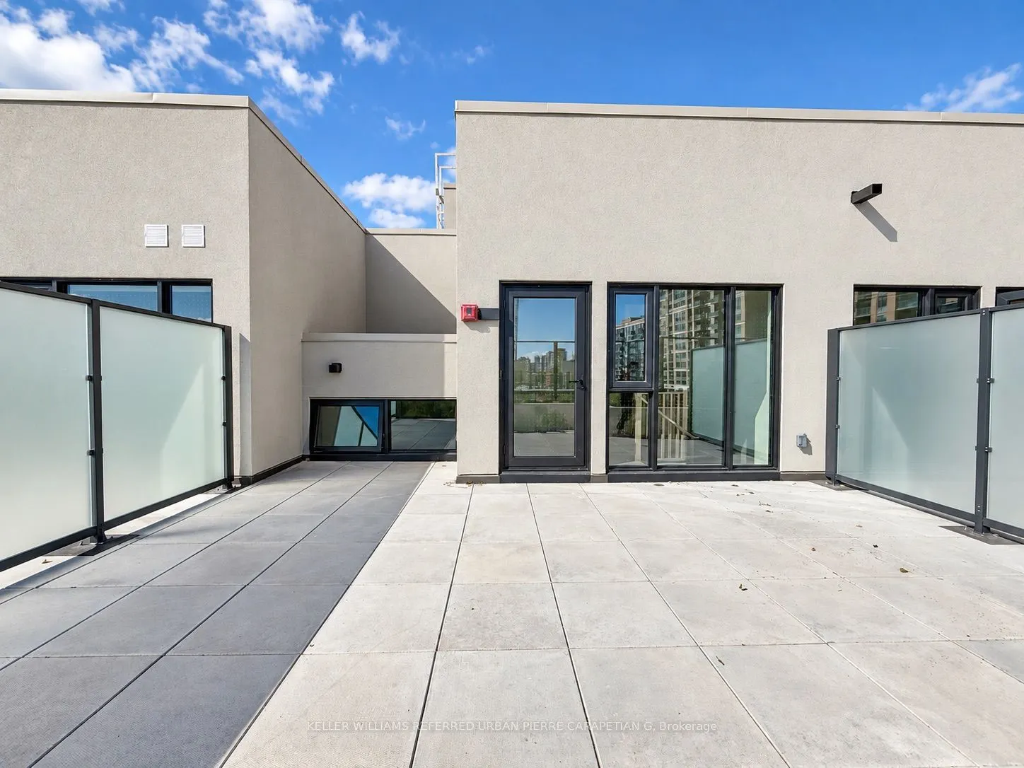 1 Vine Avenue #502