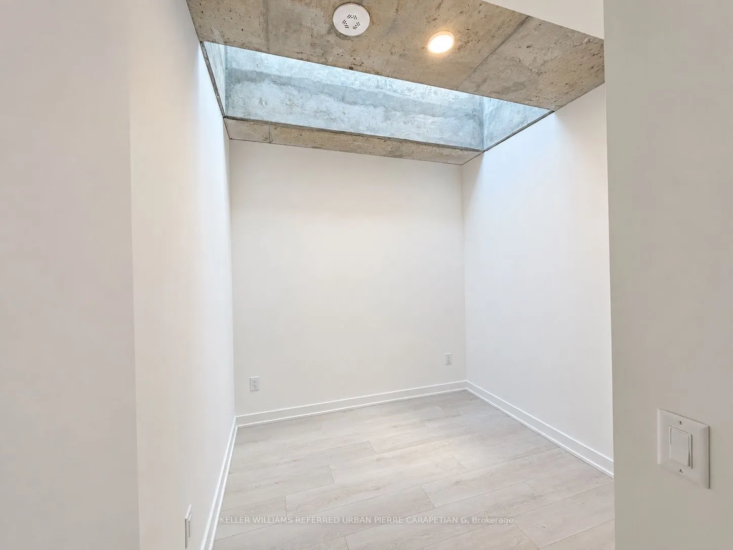1 Vine Avenue #503