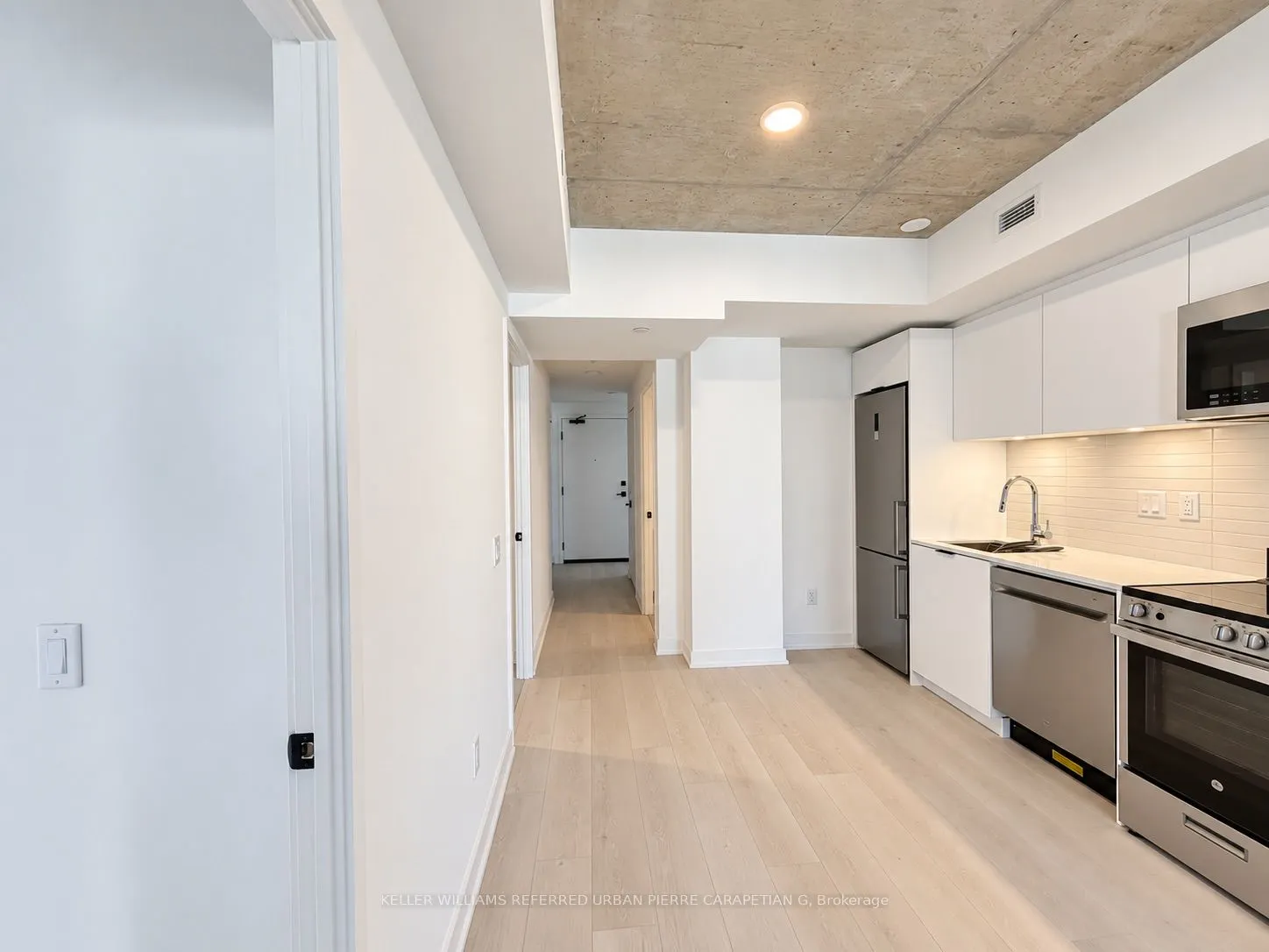 1 Vine Avenue #503
