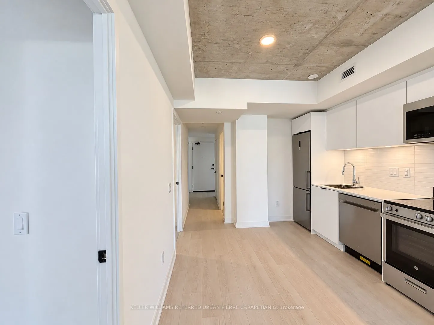 1 Vine Avenue #503