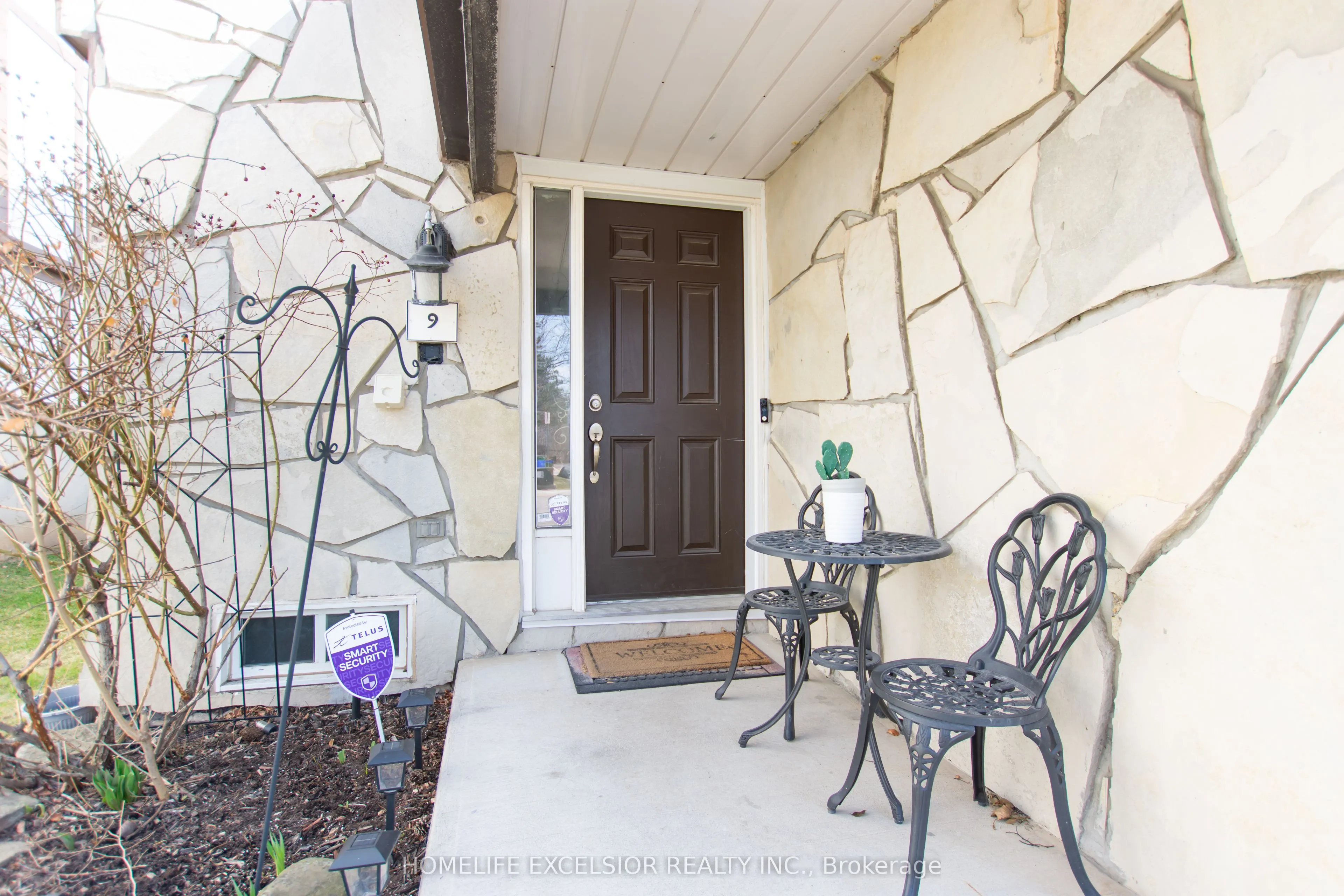 2200 Glenwood School Drive #9
