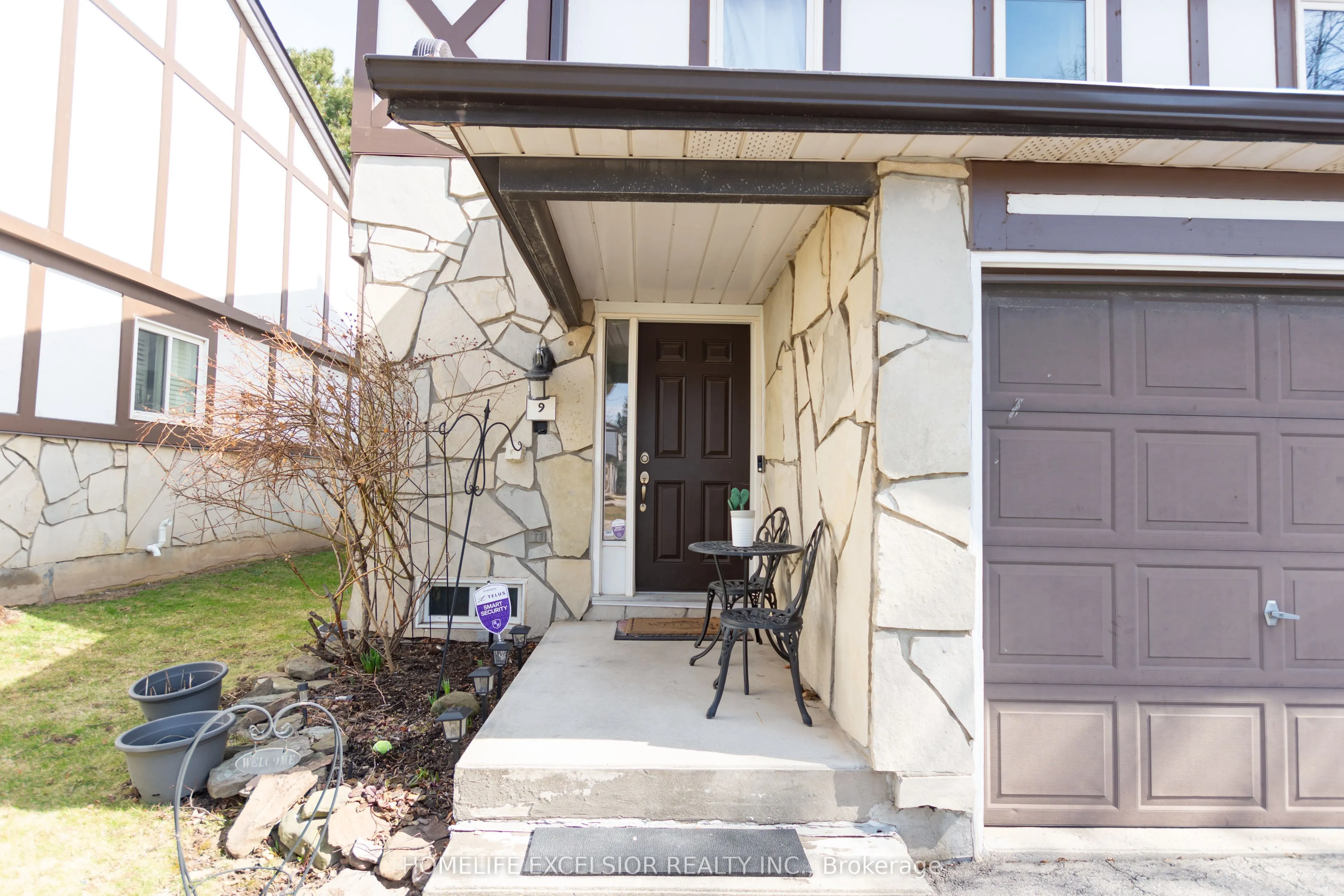 2200 Glenwood School Drive #9