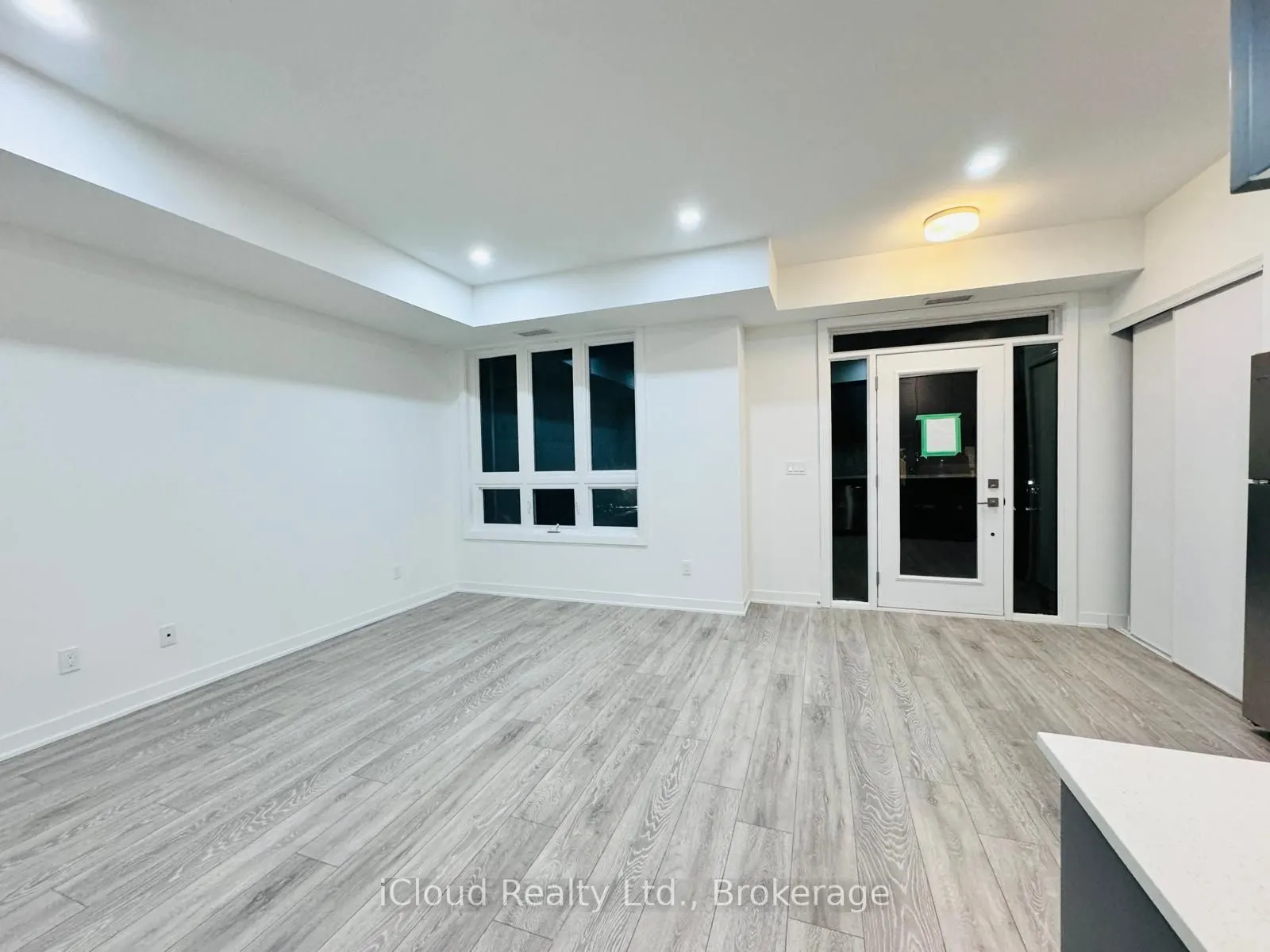 4025 Hickory Drive #9