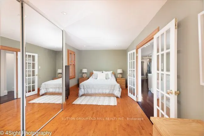 53 Savona Drive