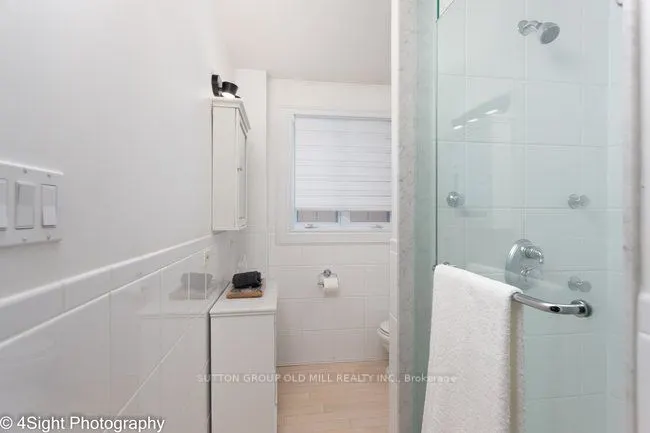 53 Savona Drive