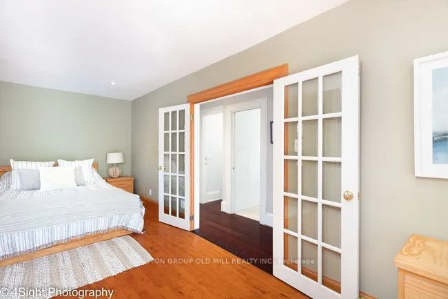 53 Savona Drive