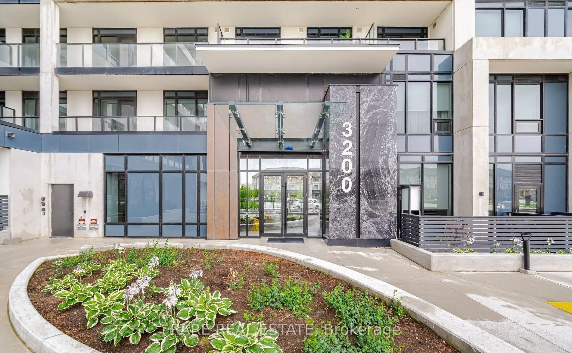 3200 William Colston Avenue #518