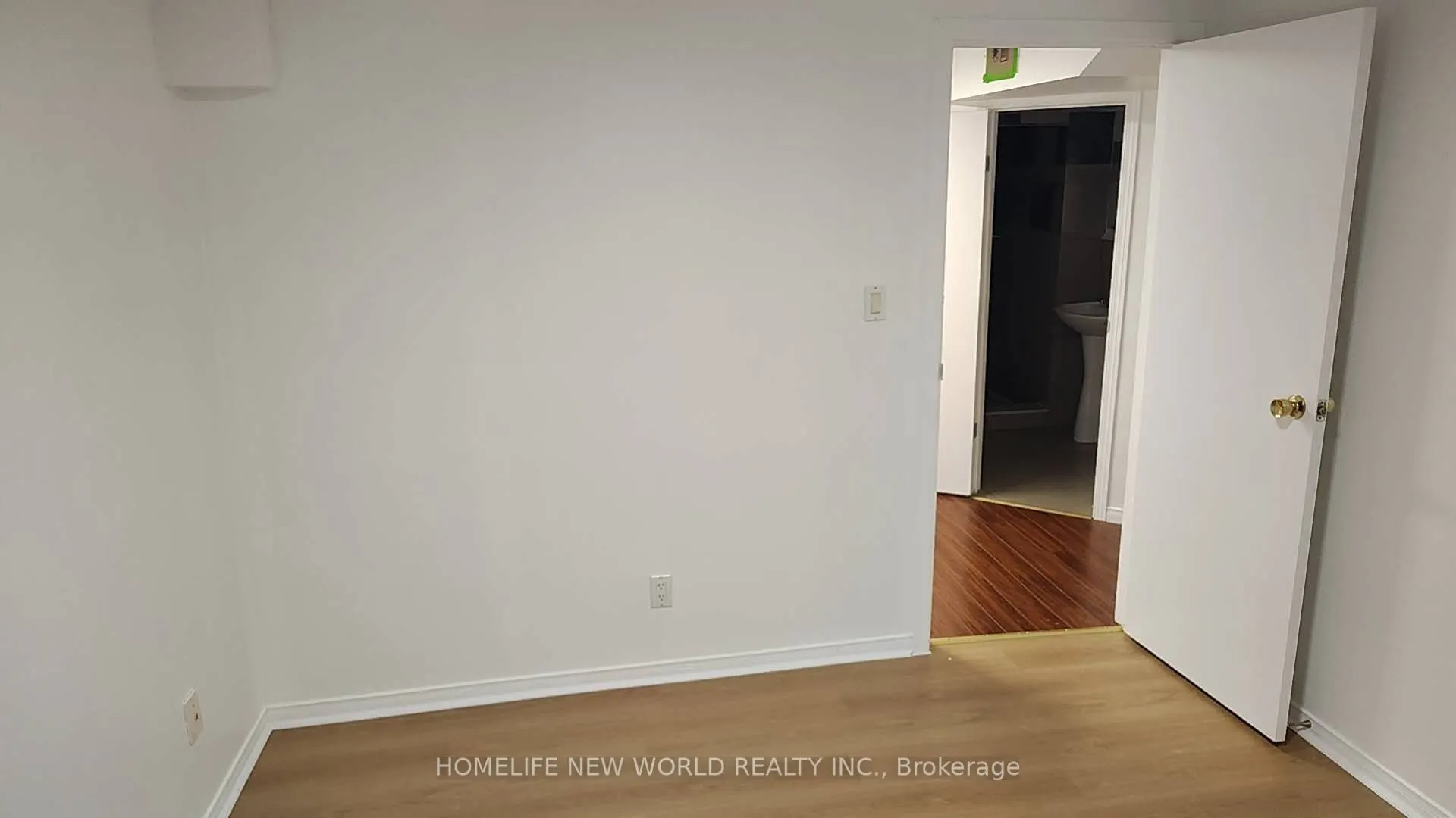 4383 Radisson Crescent #Lower Level
