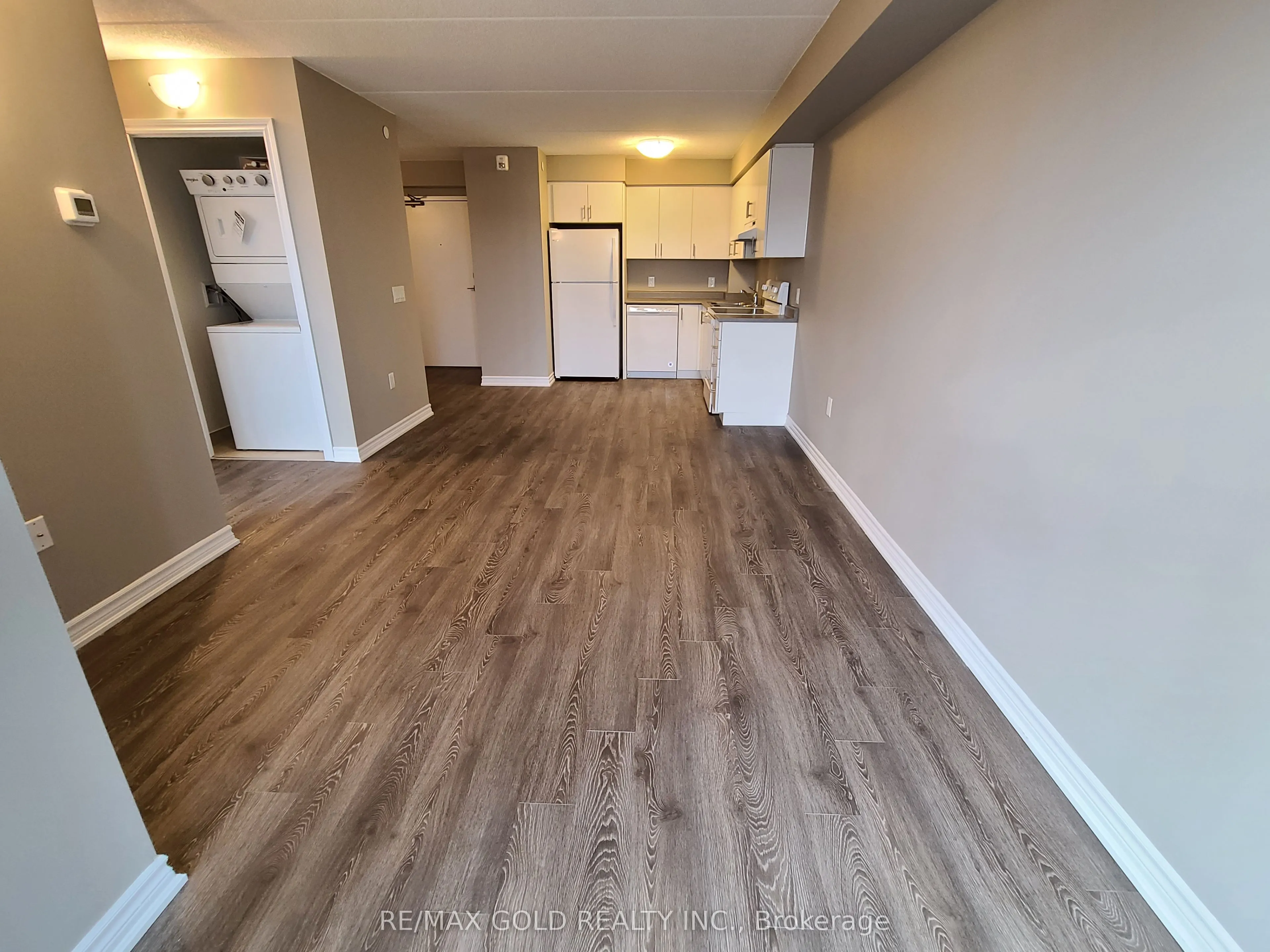 716 Main Street E #309