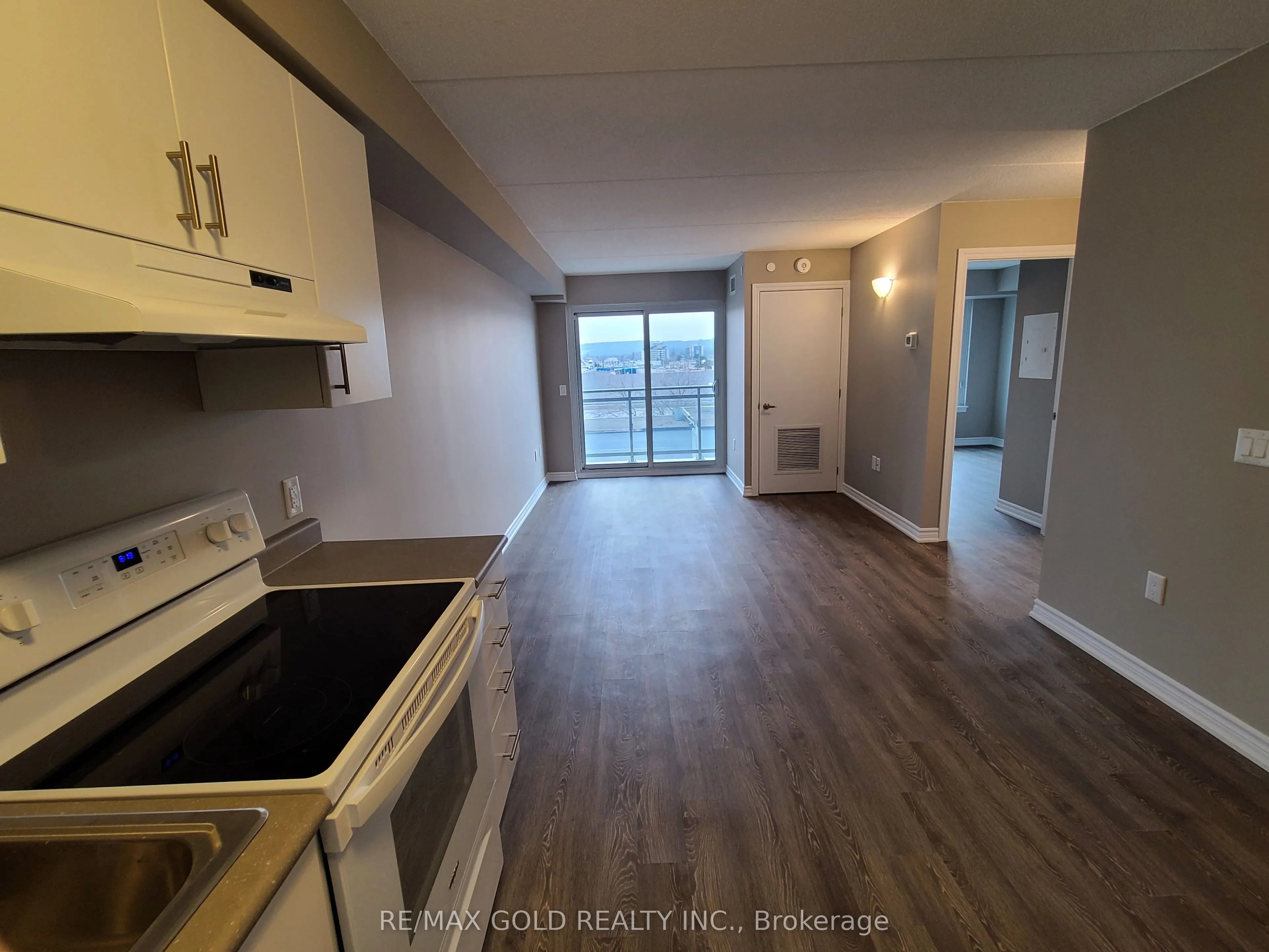 716 Main Street E #309