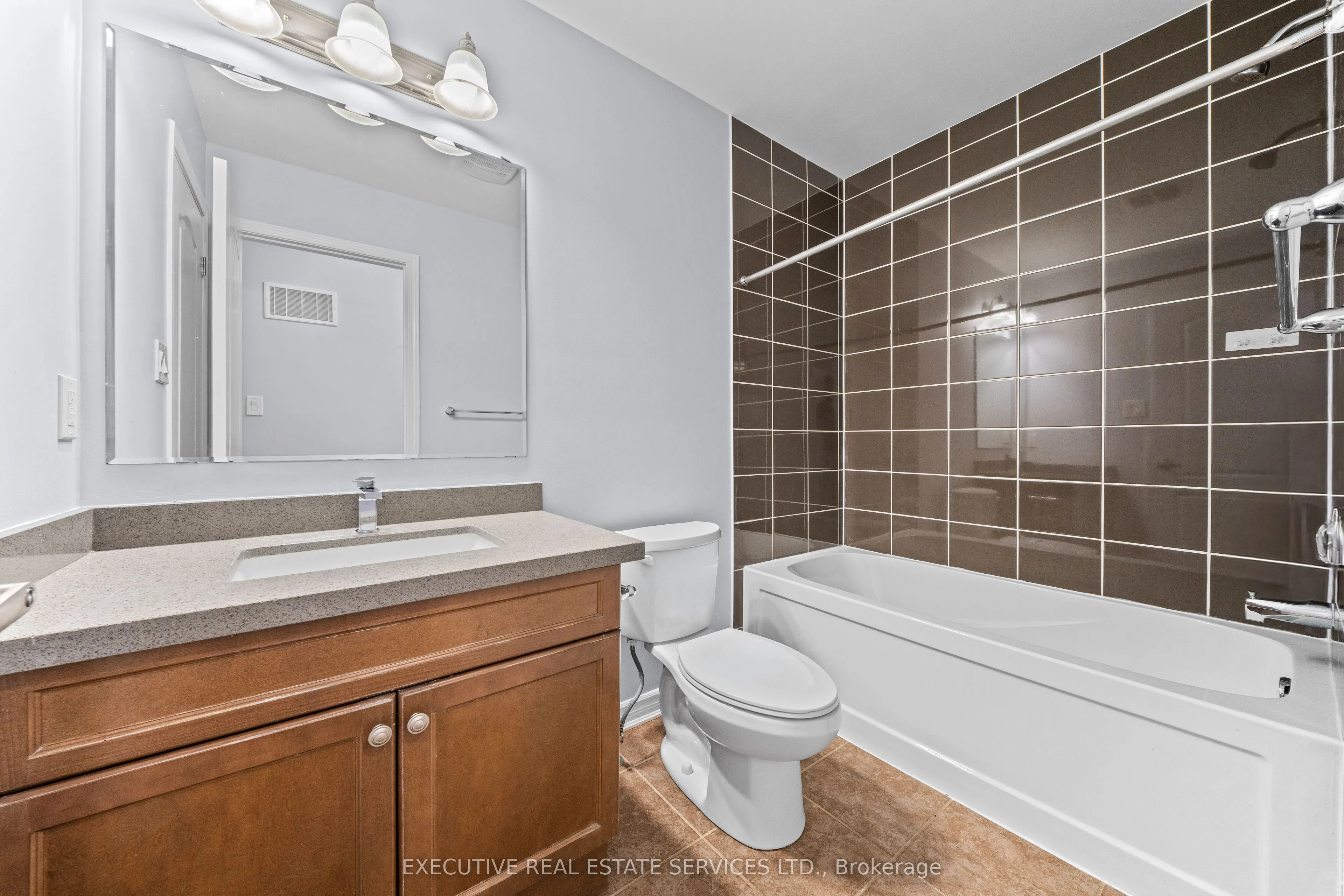 98 Bannister Crescent