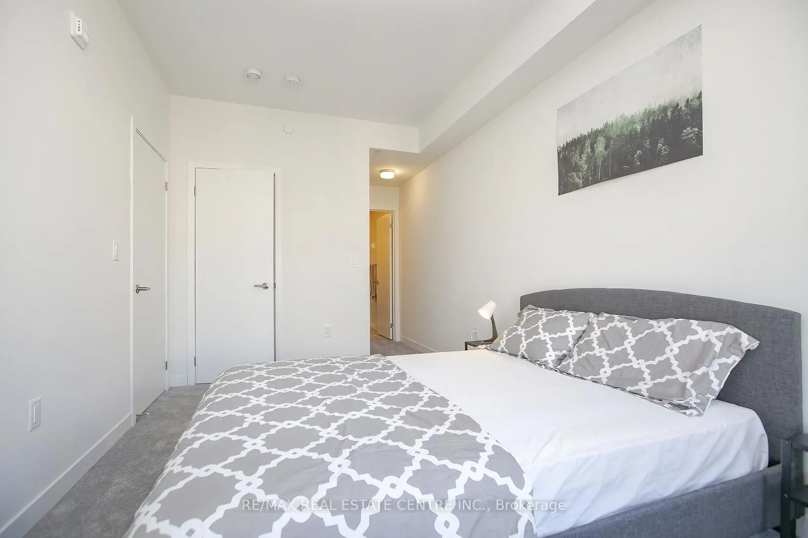 3556 Colonial Drive #4