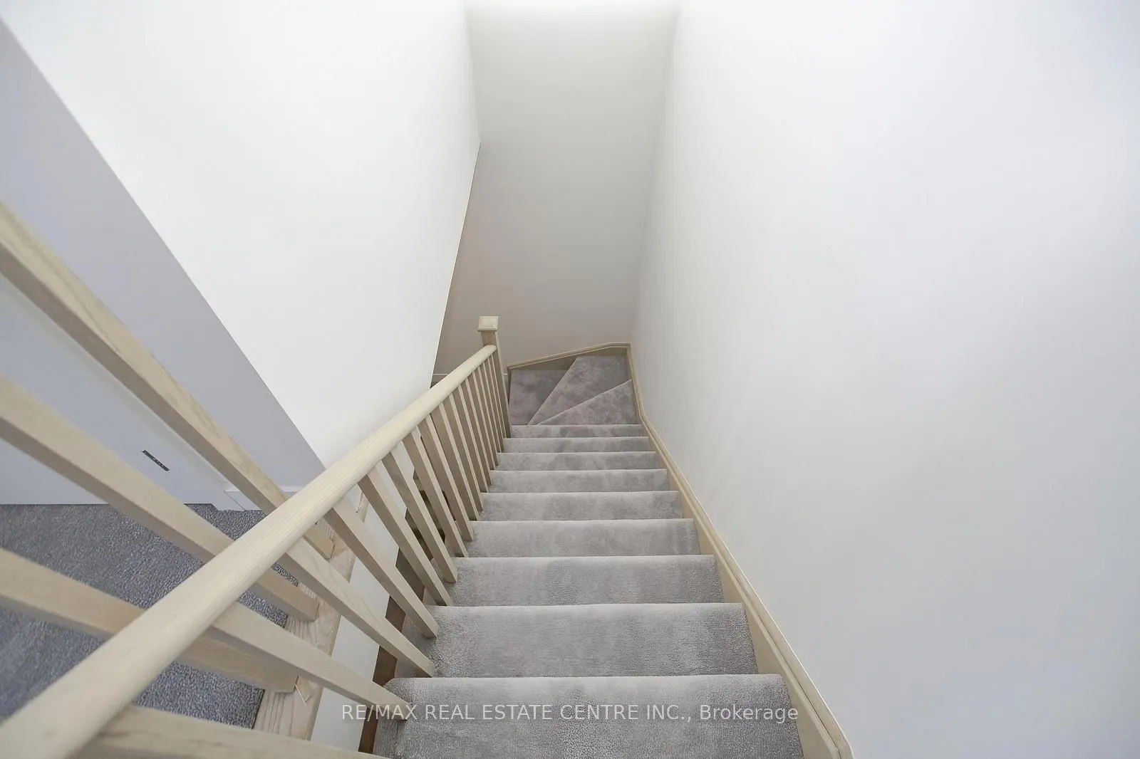 3556 Colonial Drive #4