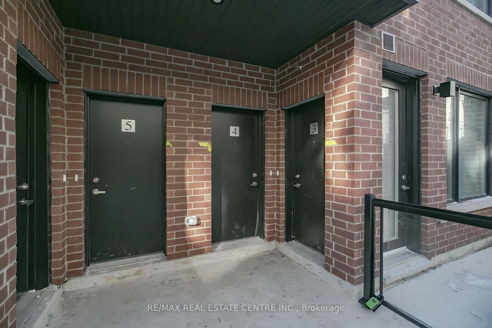 3556 Colonial Drive #4
