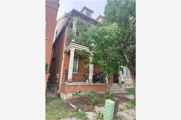 10 Aldwinckle Heights