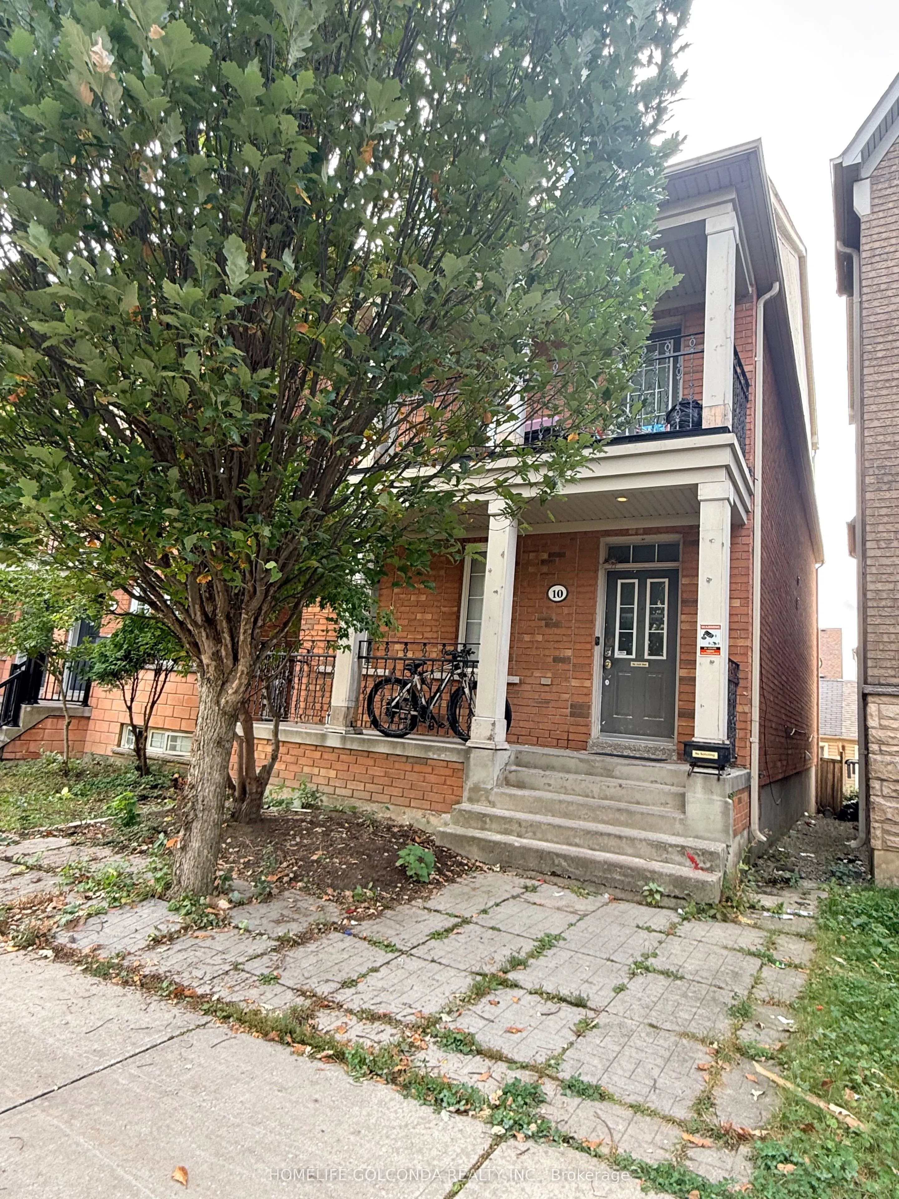 10 Aldwinckle Heights