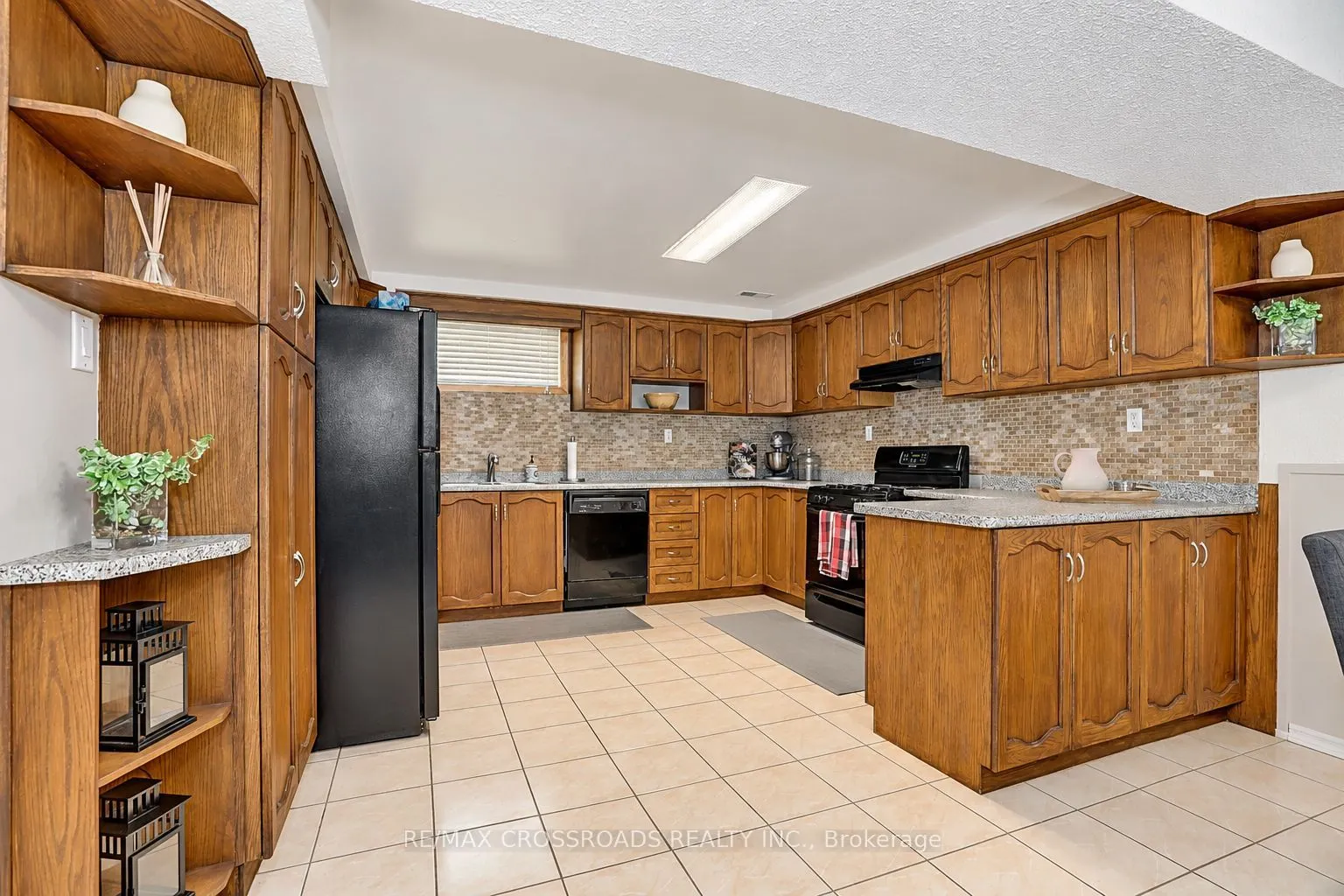 102A Whitfield Avenue