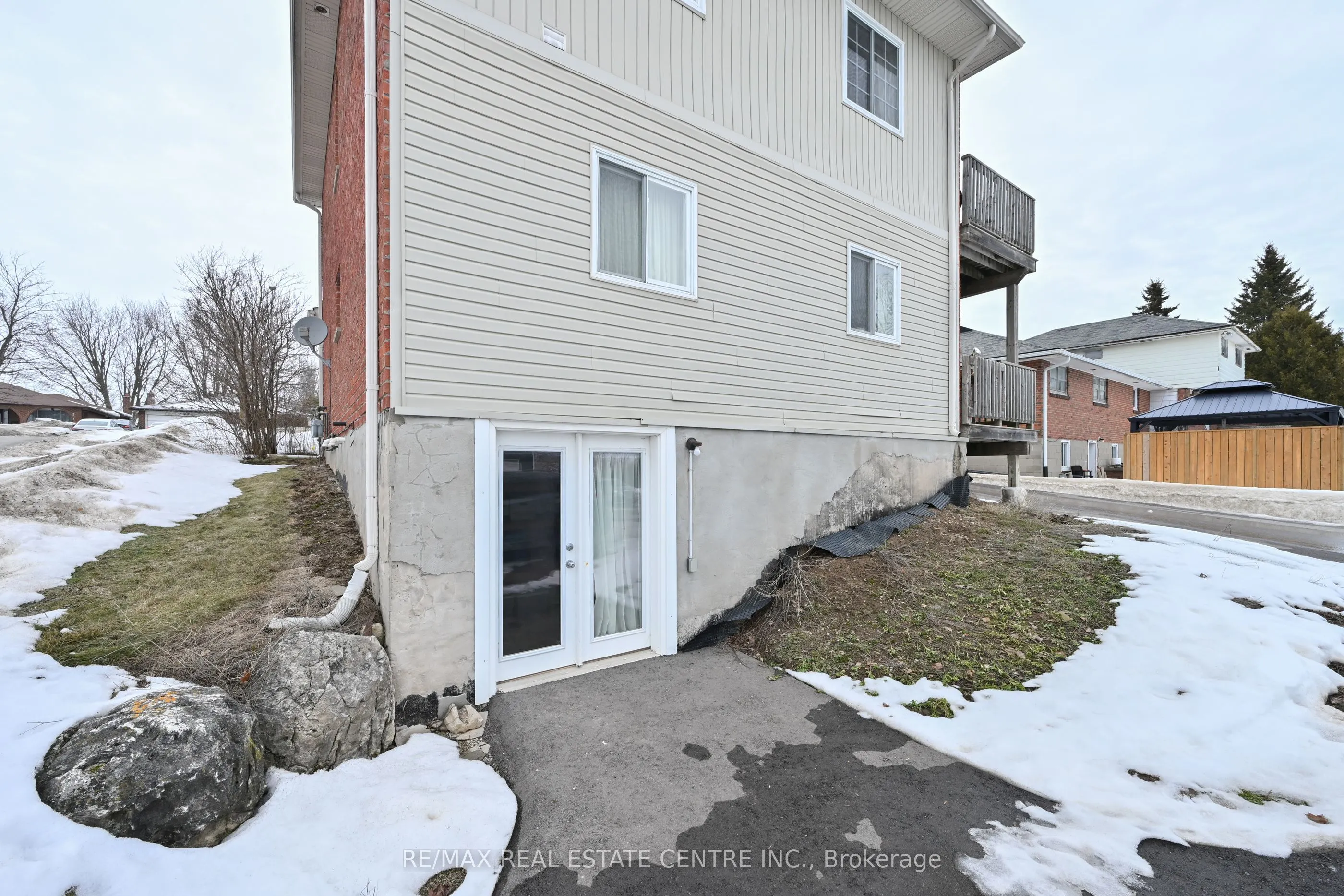 300 A Broadway