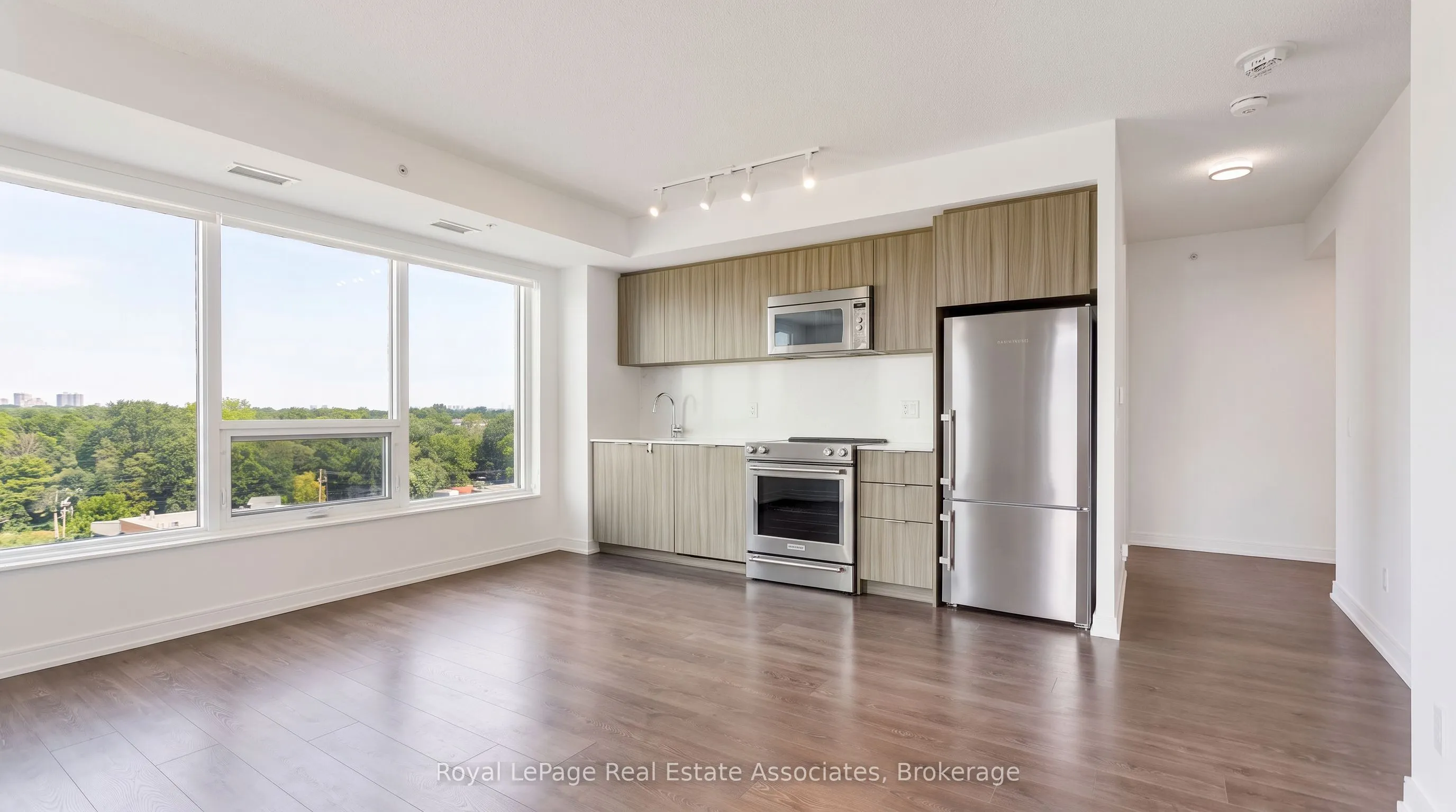 30 Samuel Wood Way #602