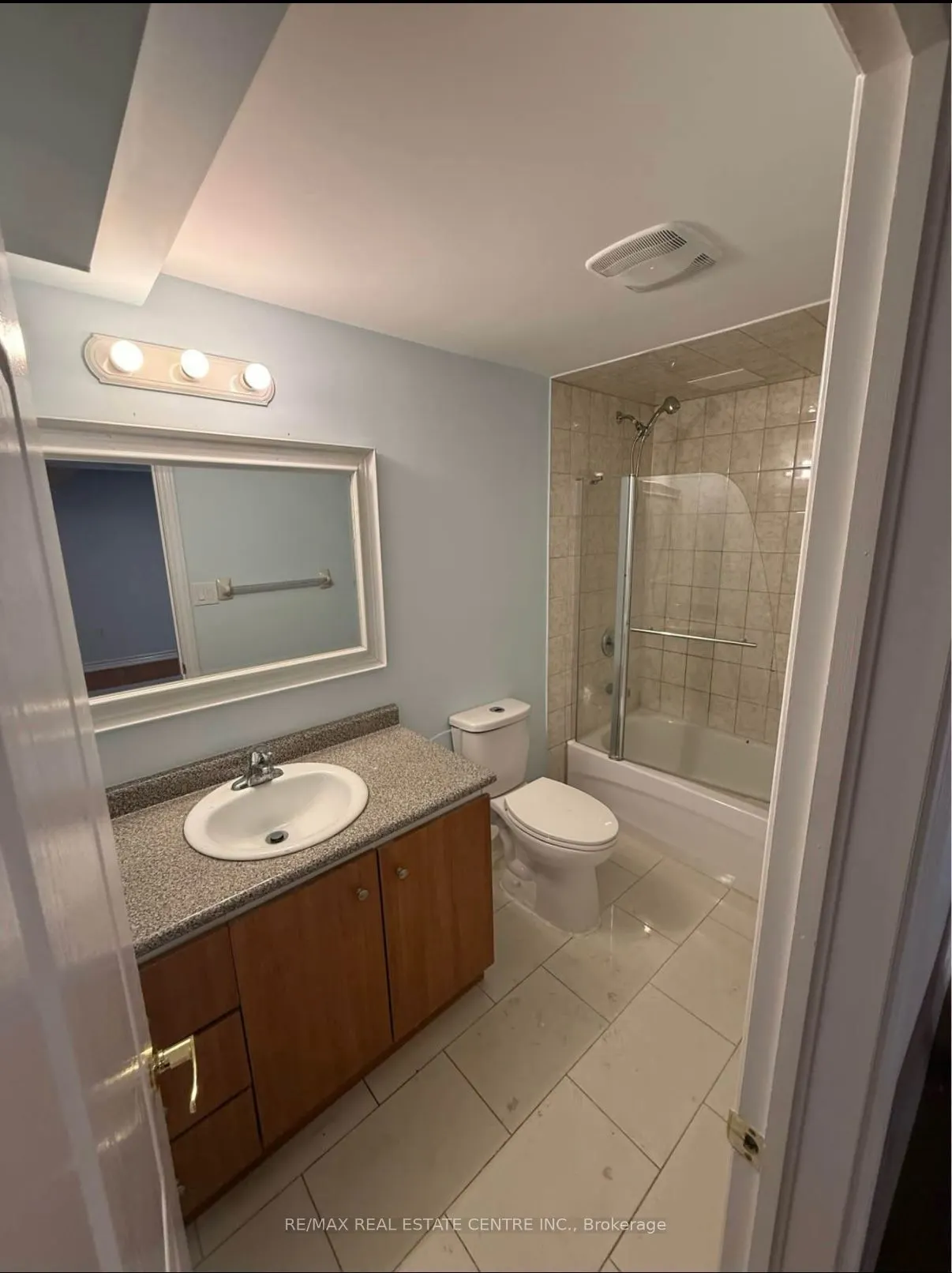 66 Mistdale Crescent #BSMT