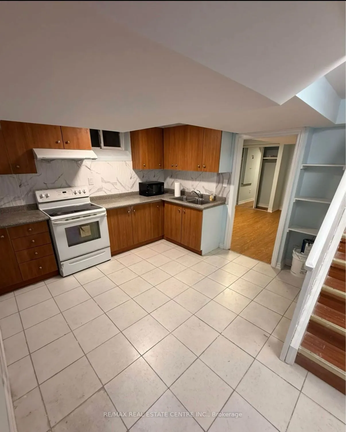 66 Mistdale Crescent #BSMT