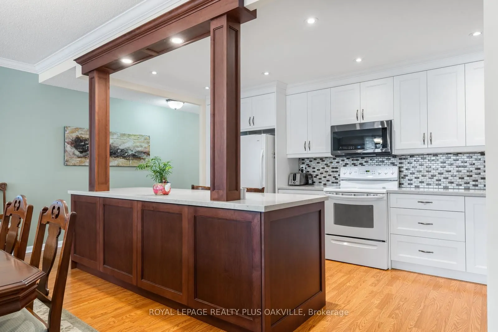 2175 Marine Drive #102