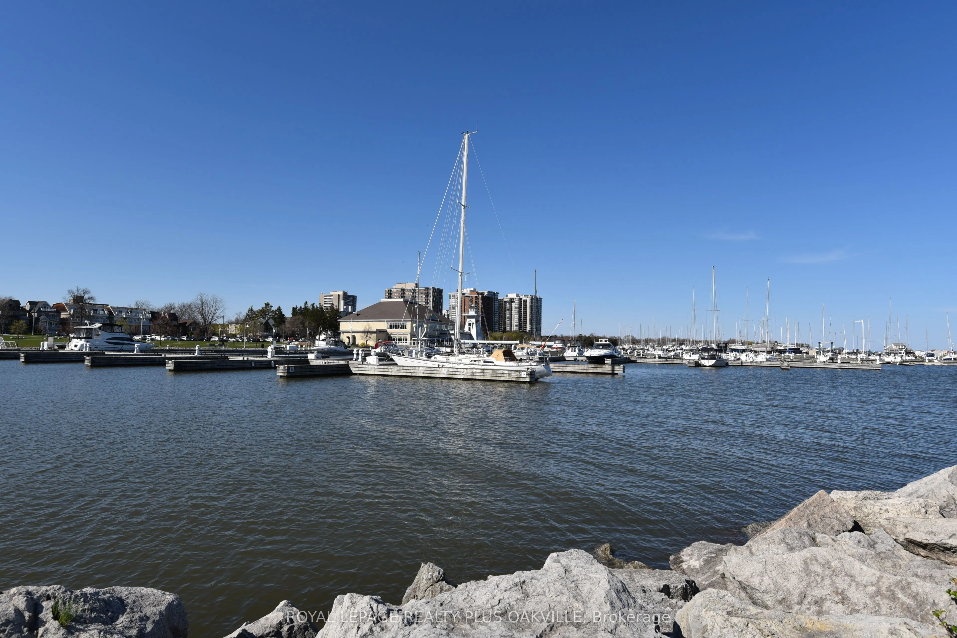 2175 Marine Drive #102