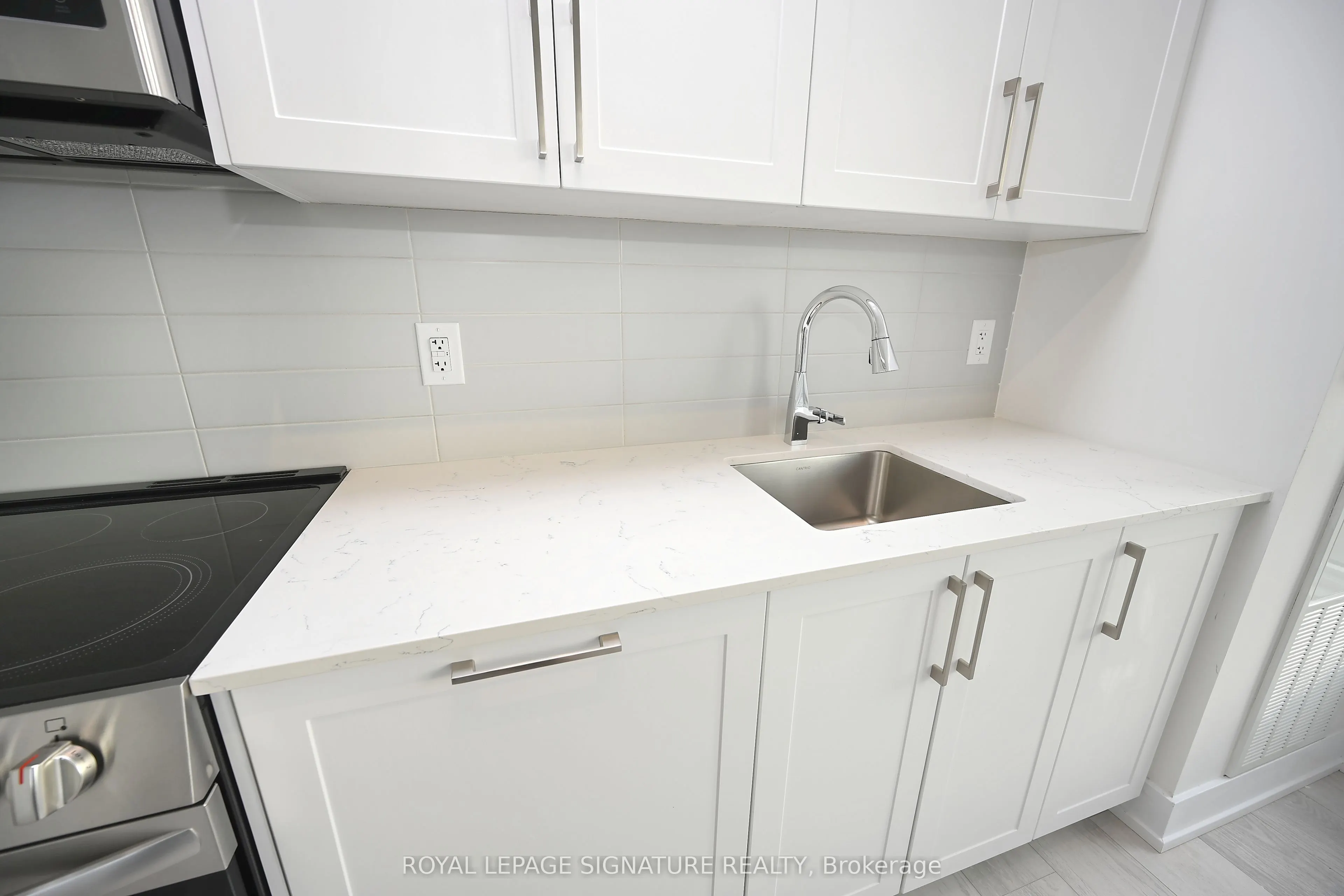 2450 Old Bronte Road #333