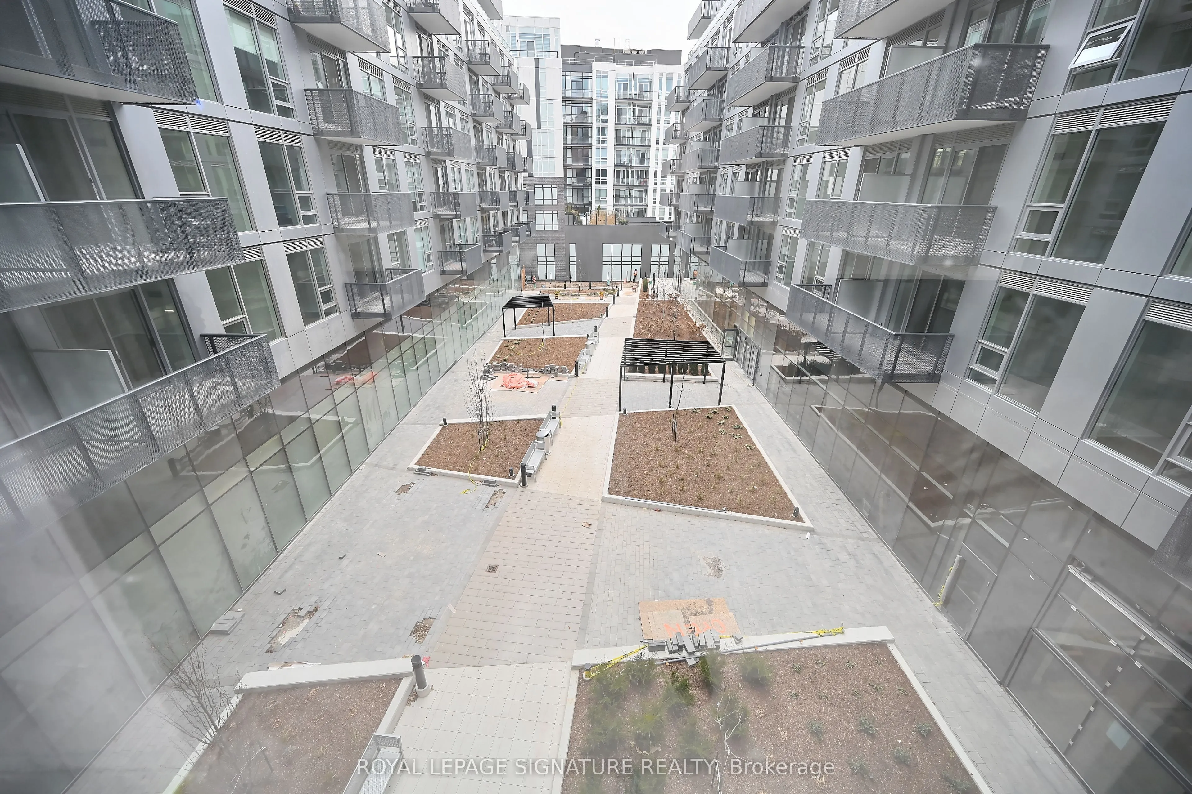 2450 Old Bronte Road #333